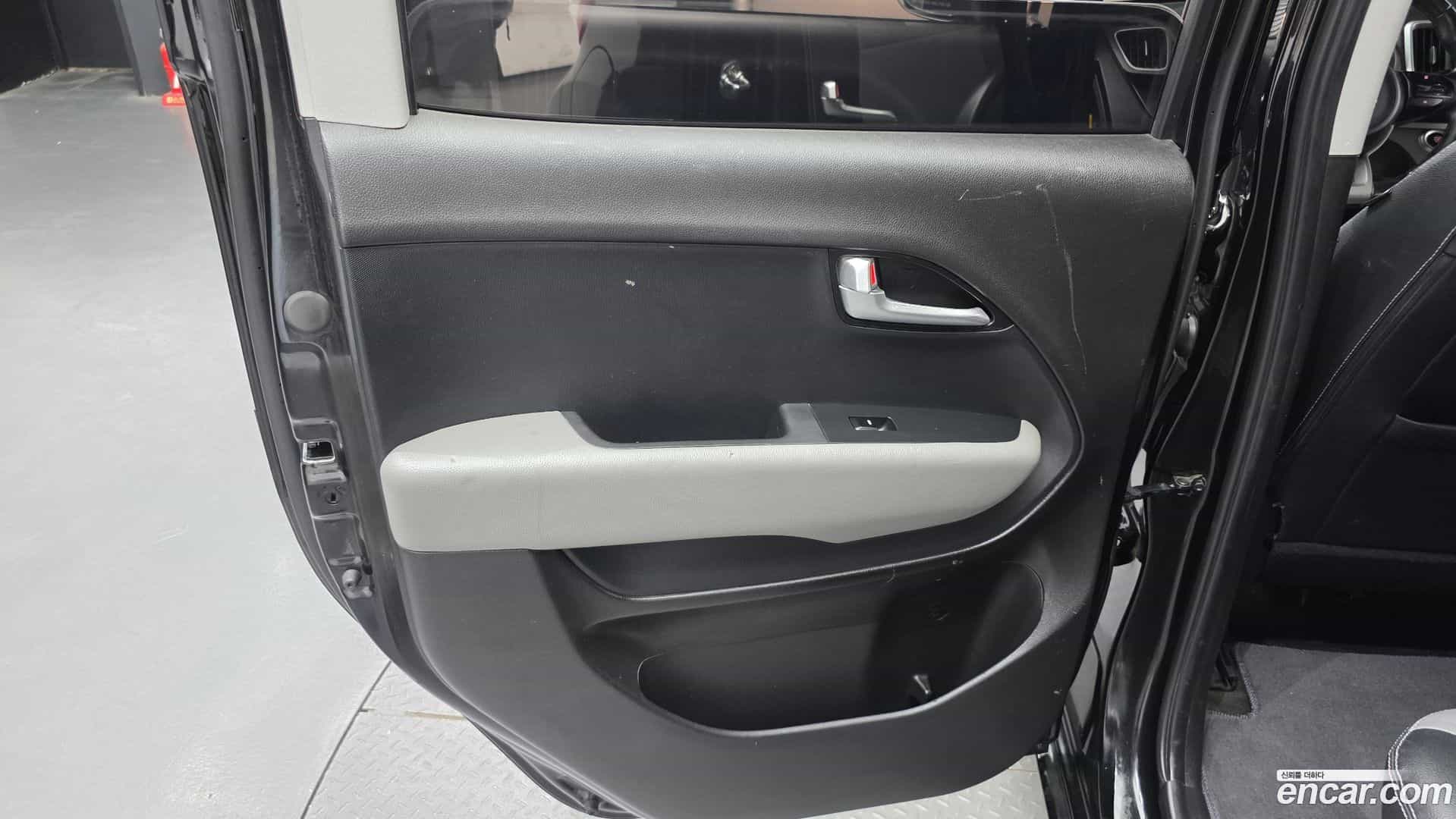RAY Kia 2021.5-INNER-035