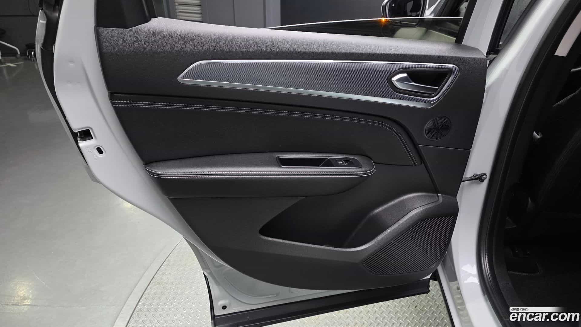 XM3 Renault Korea 2020.11-INNER-035