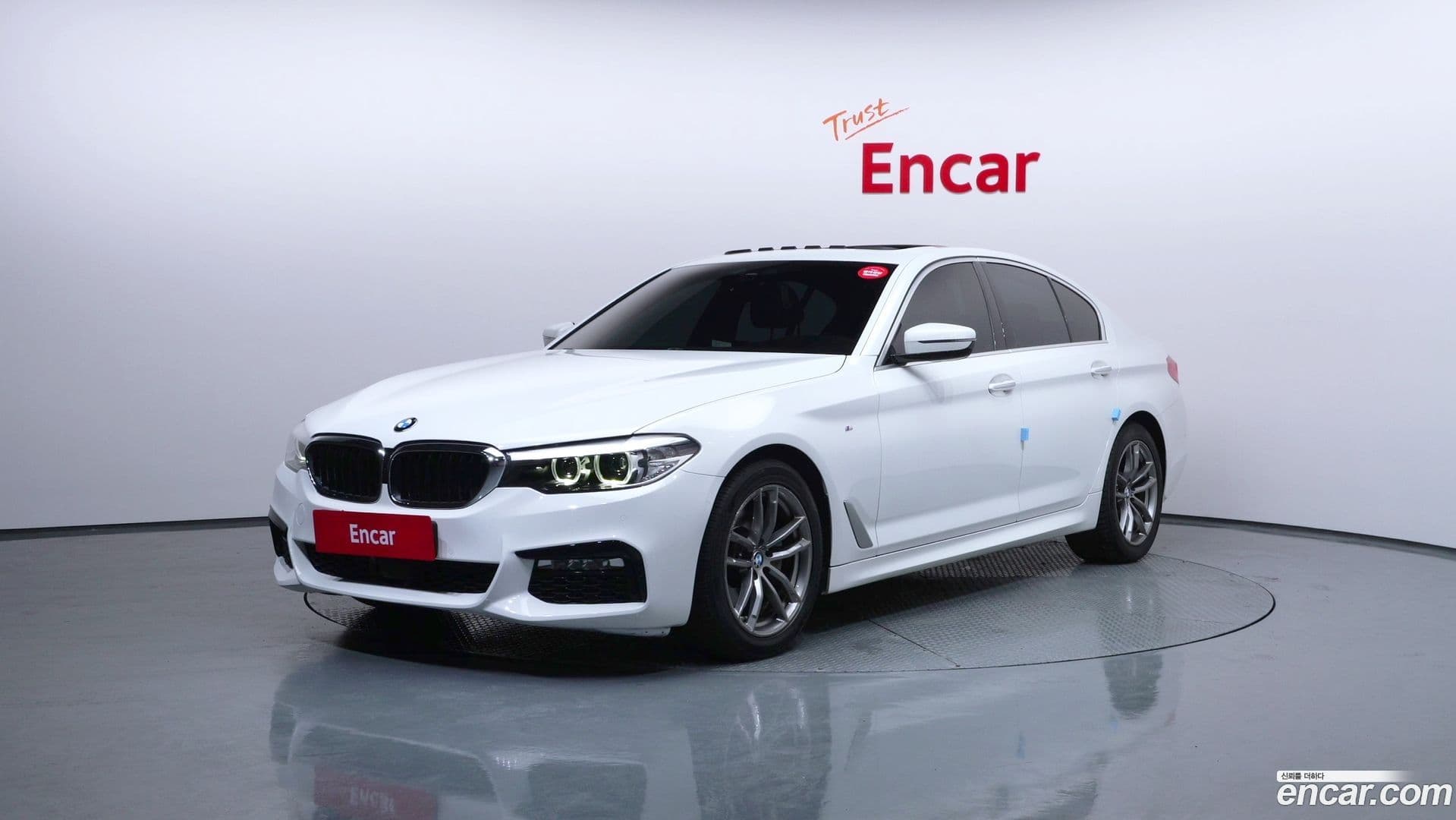 Main__Slider__Photo:5-Series BMW 2017.11-0