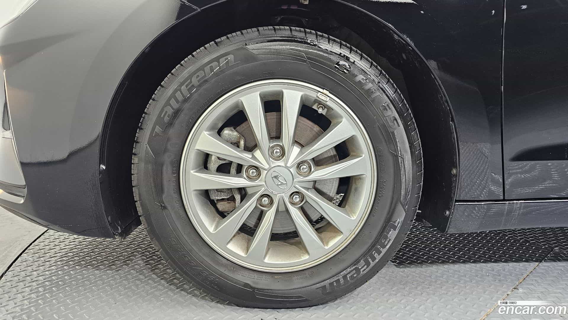 AVANTE Hyundai 2020.1-OUTER-005