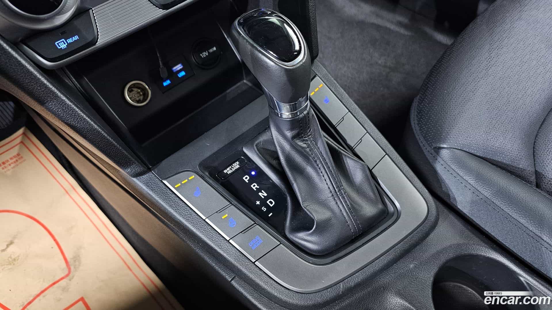 AVANTE Hyundai 2020.1-INNER-009