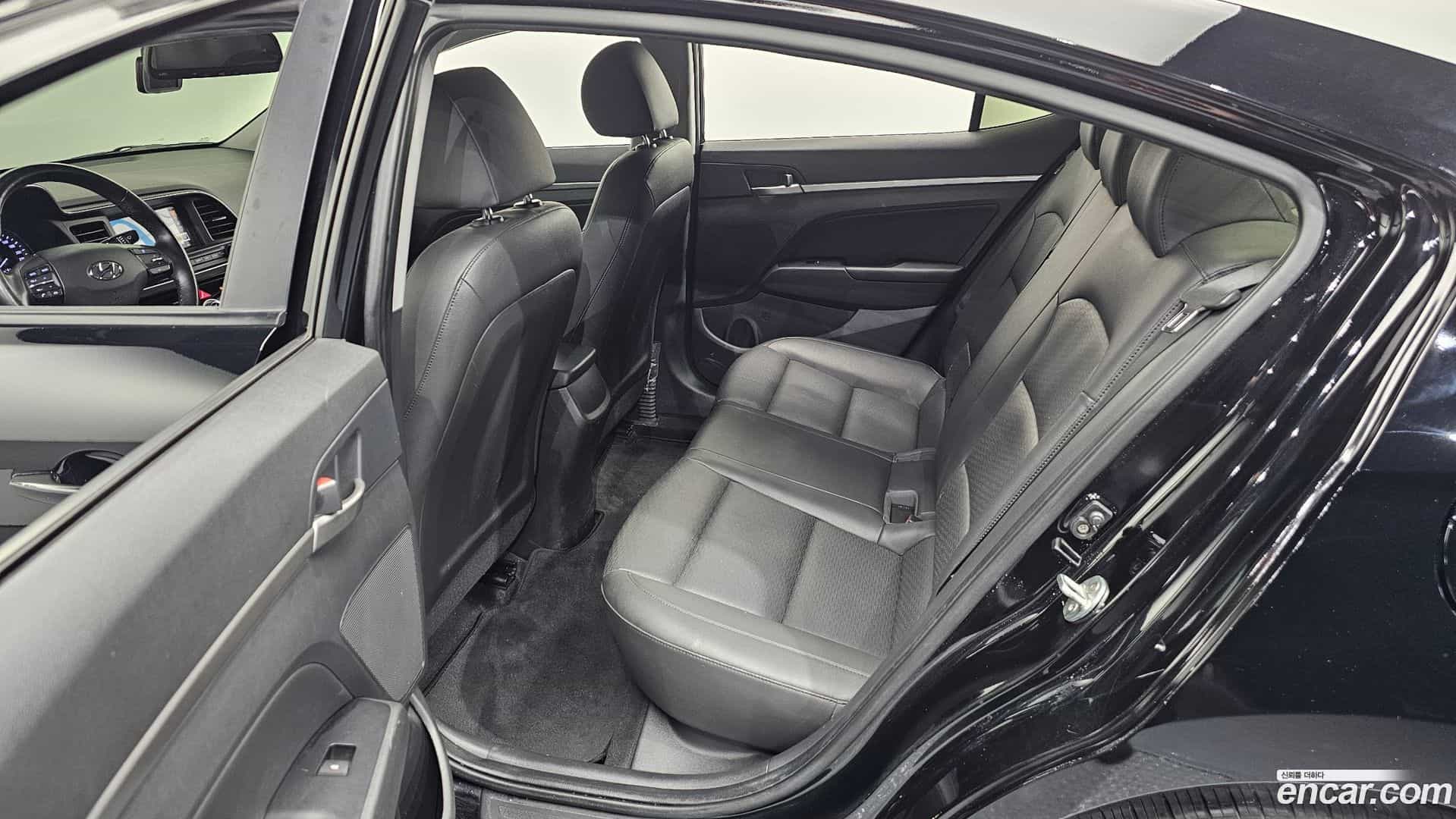 AVANTE Hyundai 2020.1-OPTION-016