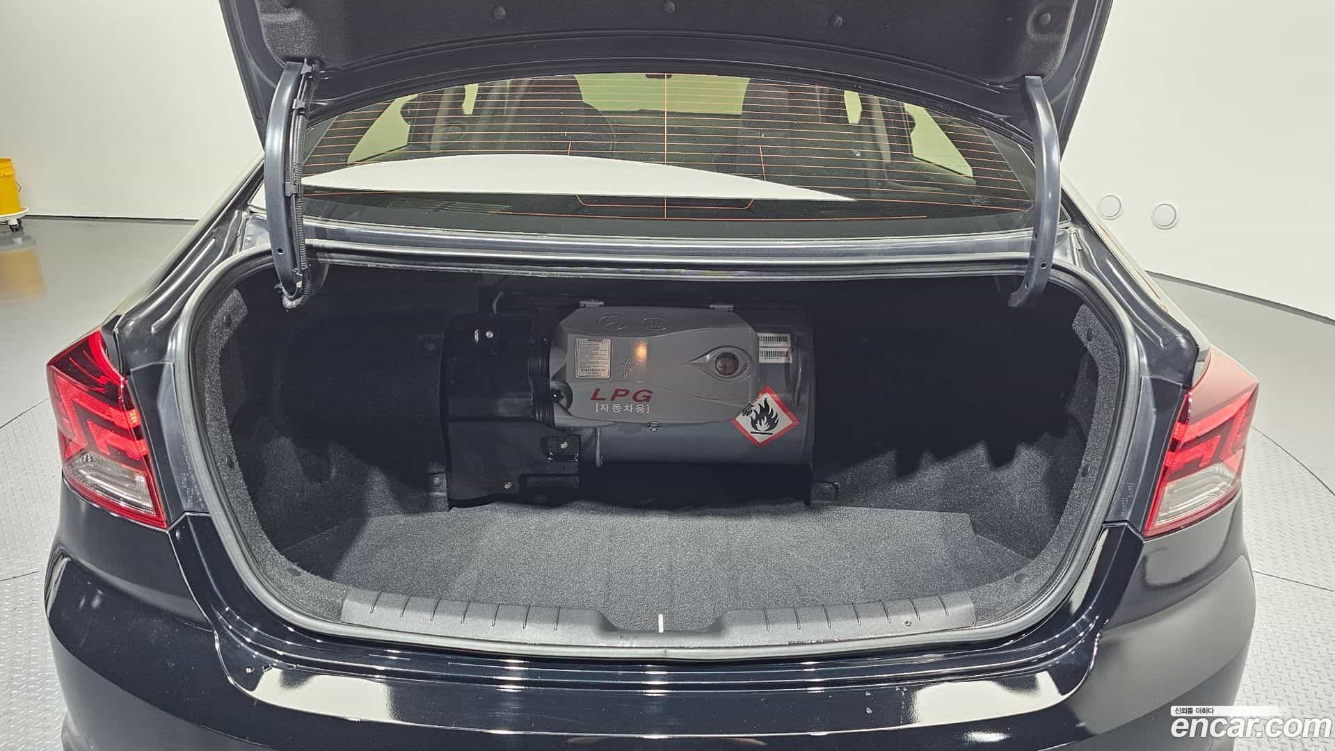 AVANTE Hyundai 2020.1-OPTION-024