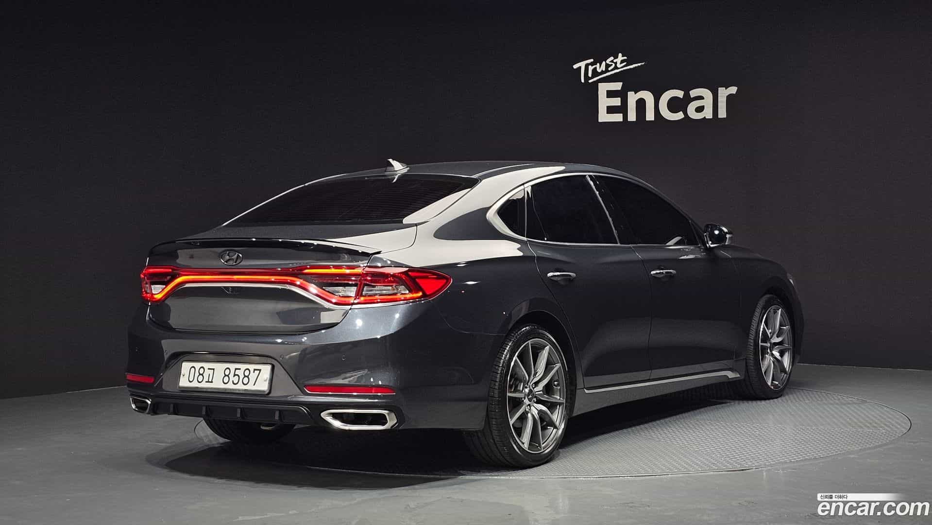 Grandeur Hyundai 2018.2-OUTER-002