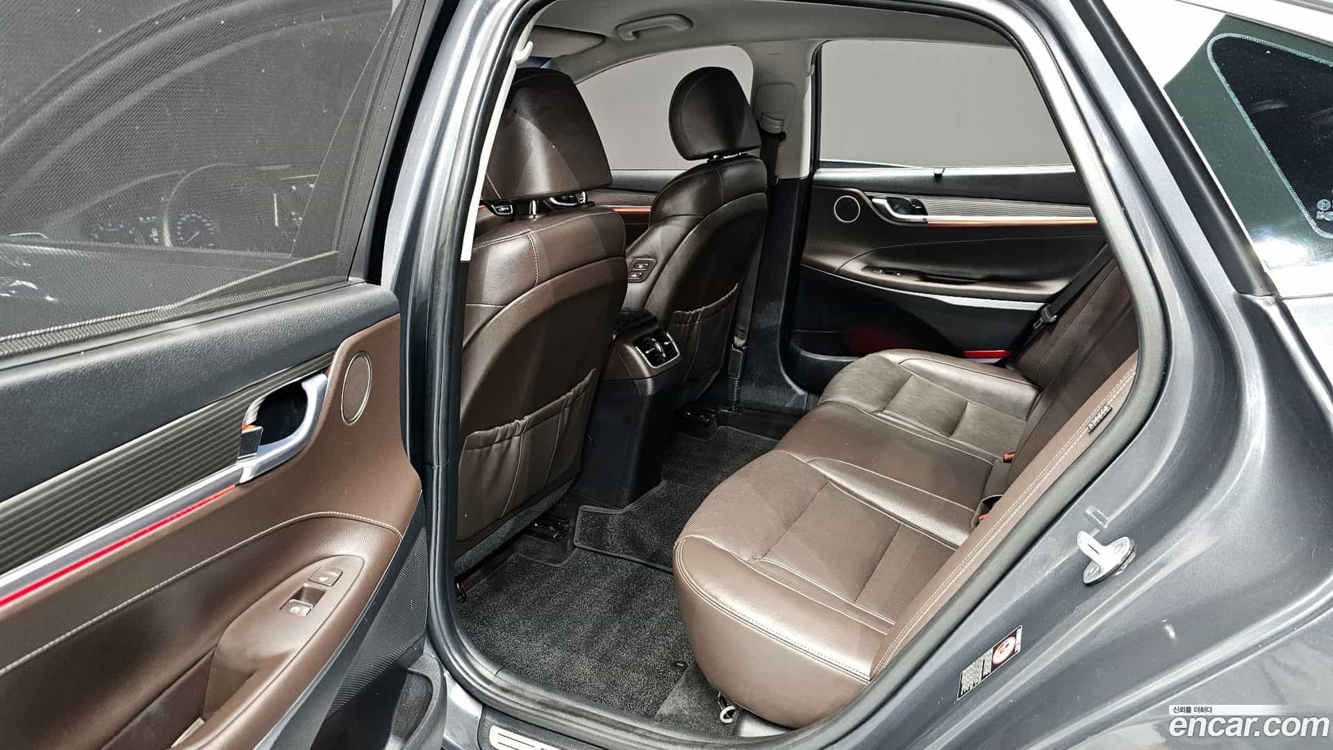 Grandeur Hyundai 2018.2-OPTION-015
