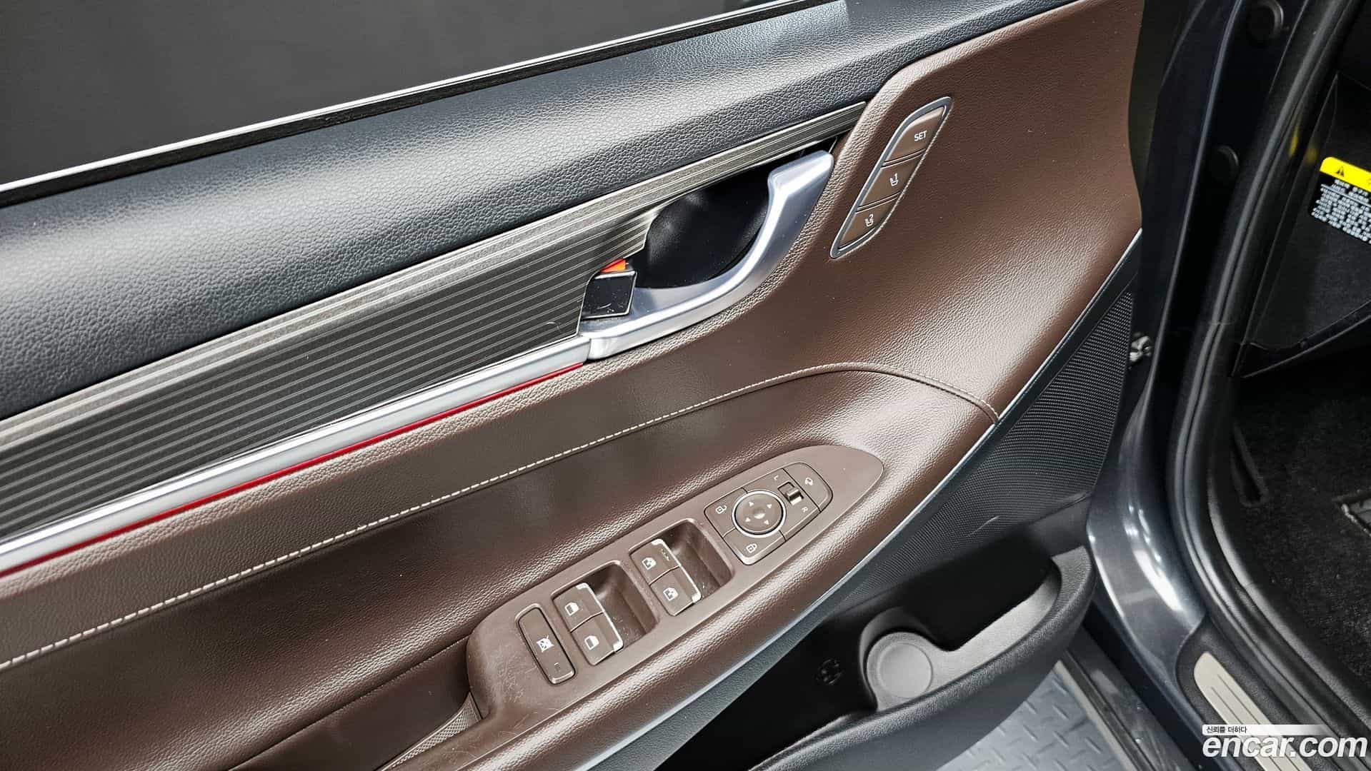 Grandeur Hyundai 2018.2-OPTION-021