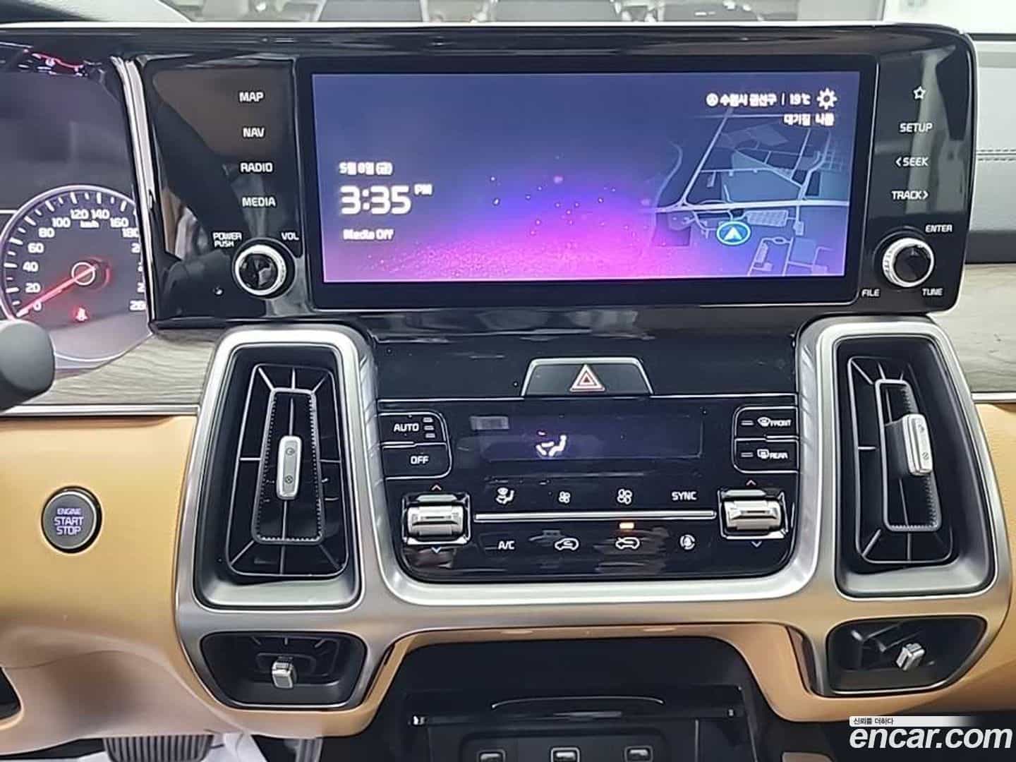 Sorento Kia 2021.4-INNER-010