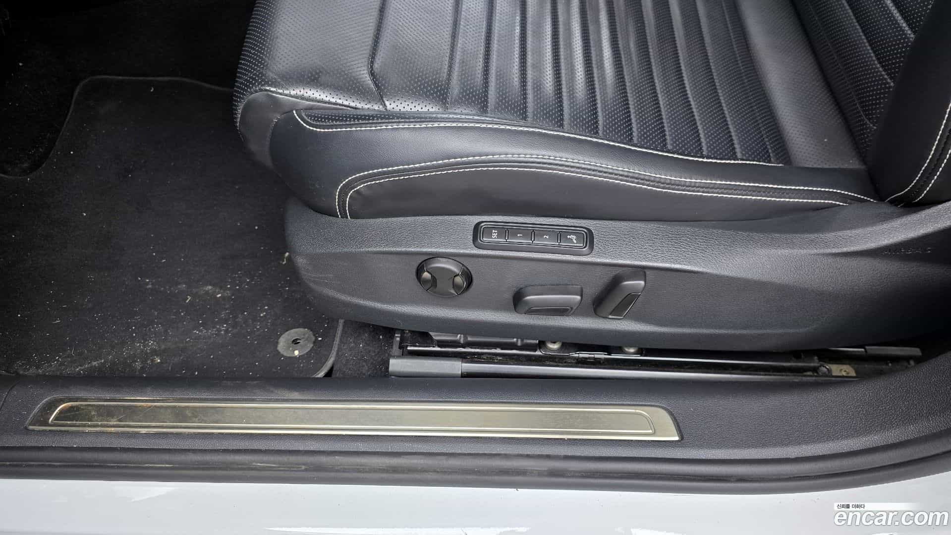 Passat Volkswagen 2021.4-OPTION-045