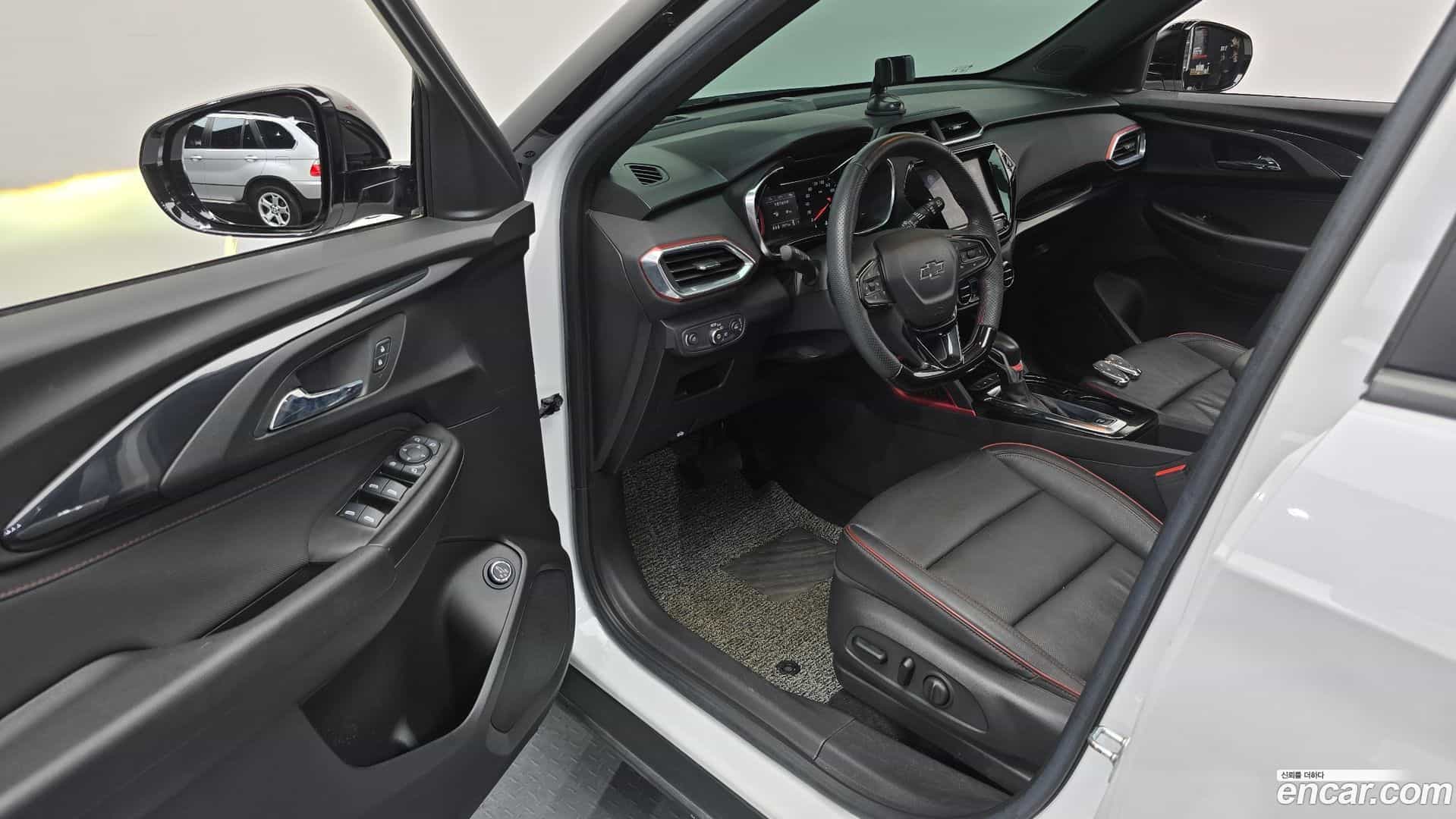 Trailblazer Chevrolet 2021.4-INNER-010