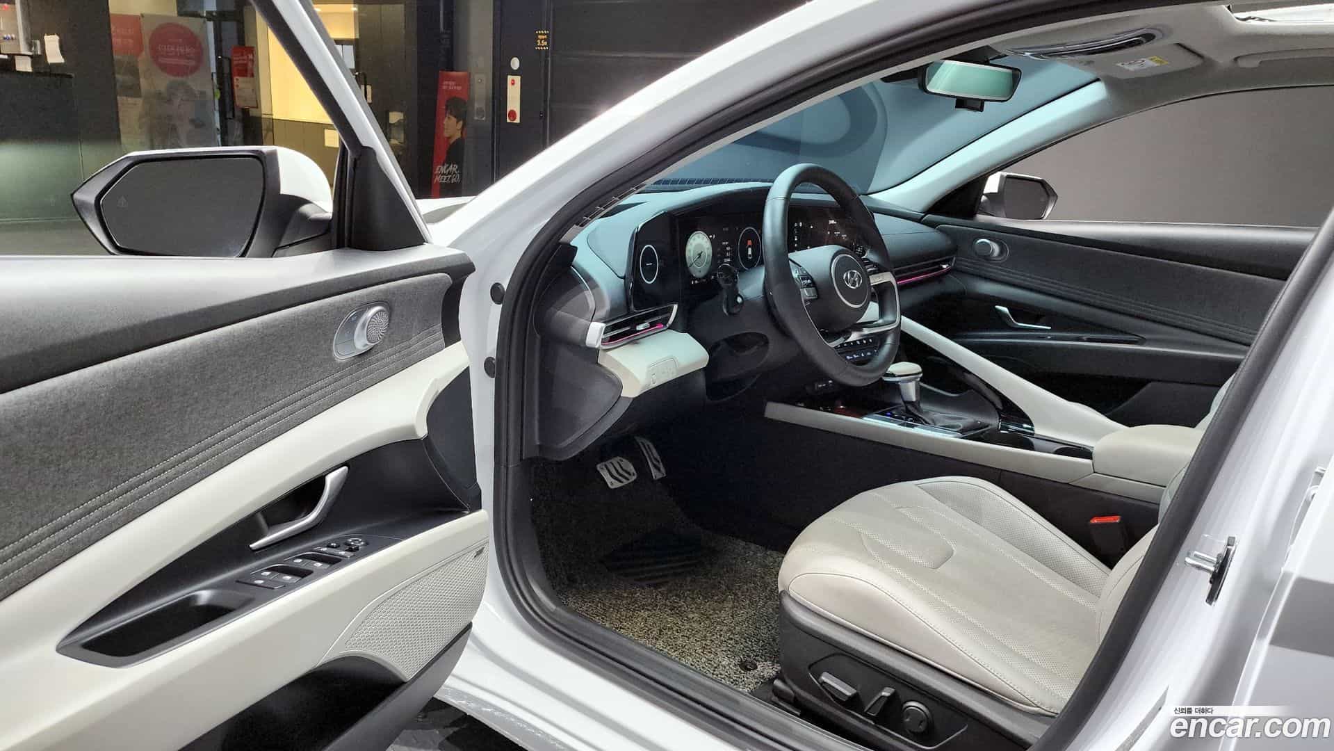 AVANTE Hyundai 2020.8-INNER-010