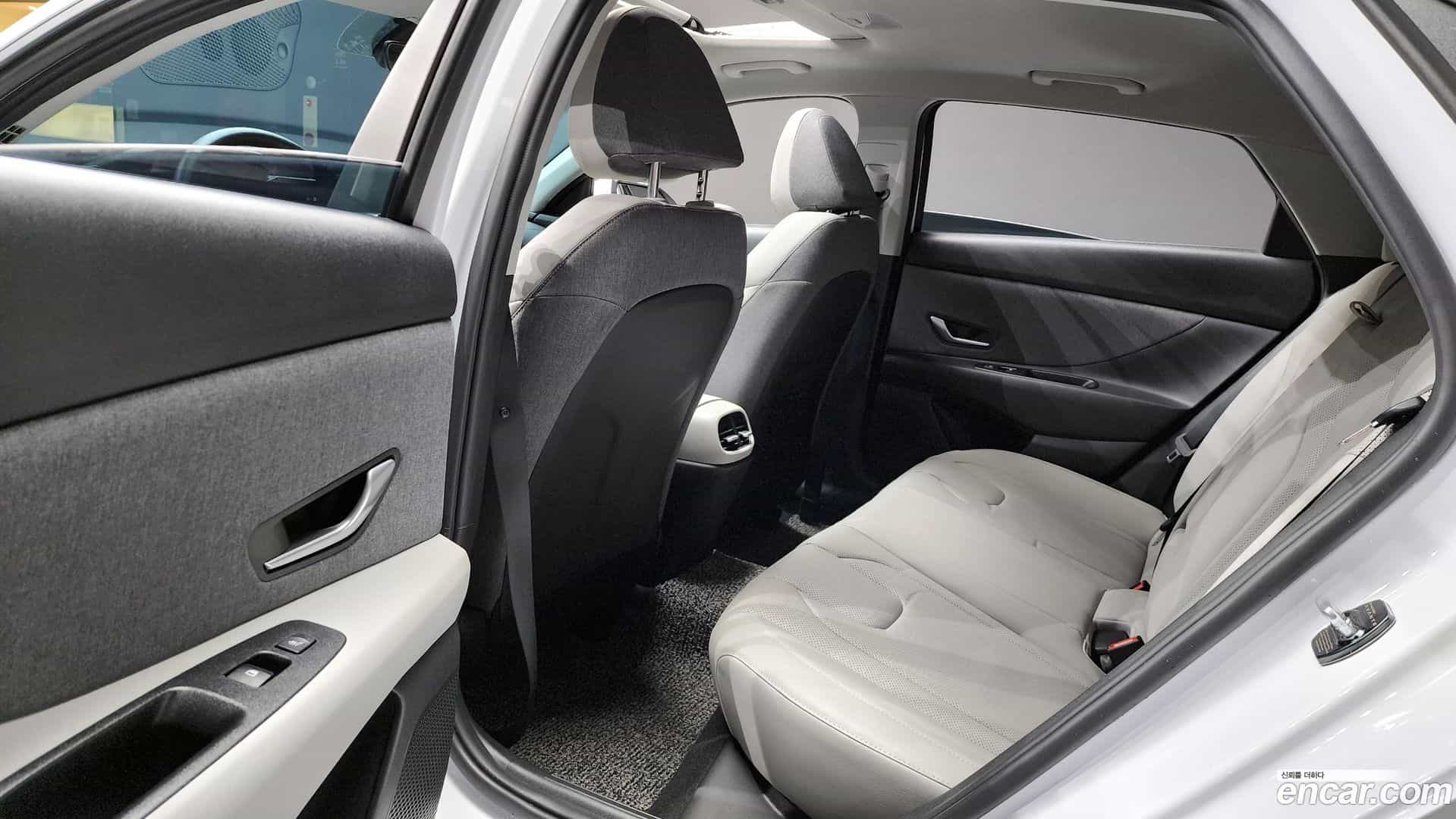 AVANTE Hyundai 2020.8-OPTION-016