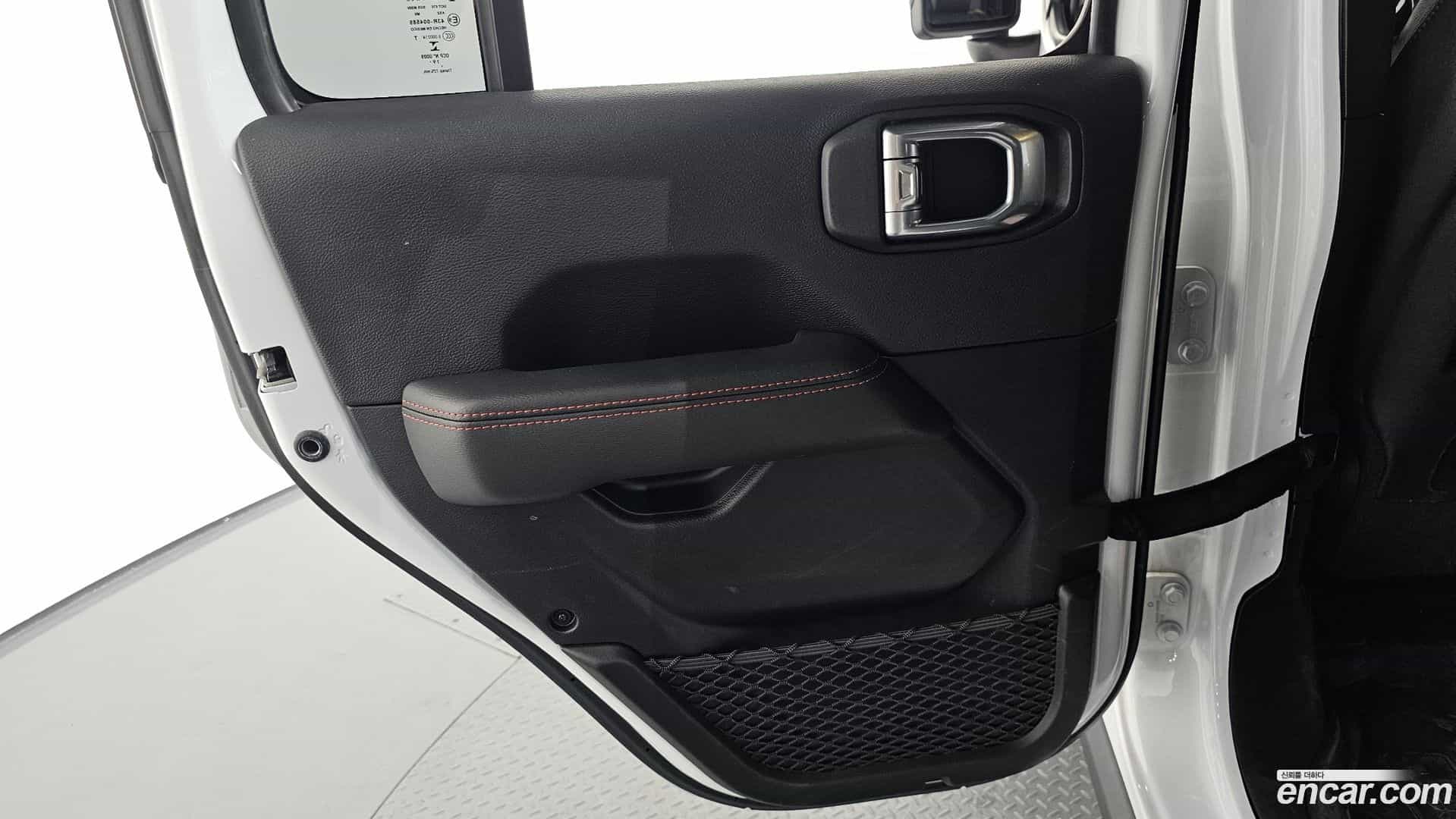 Gladiator Jeep 2020.10-INNER-035