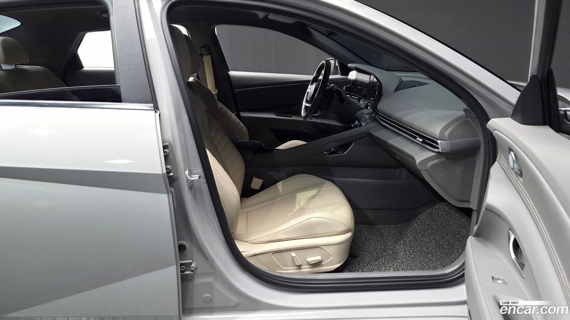 AVANTE Hyundai 2024.3-INNER-010