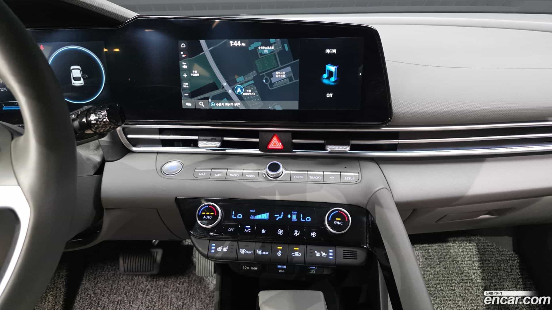 AVANTE Hyundai 2024.3-OPTION-018