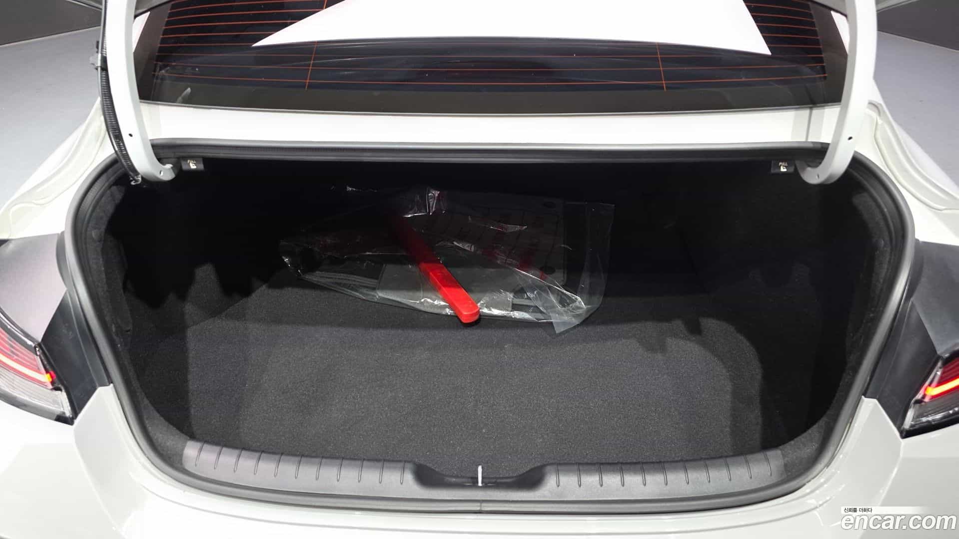 AVANTE Hyundai 2024.3-OPTION-024
