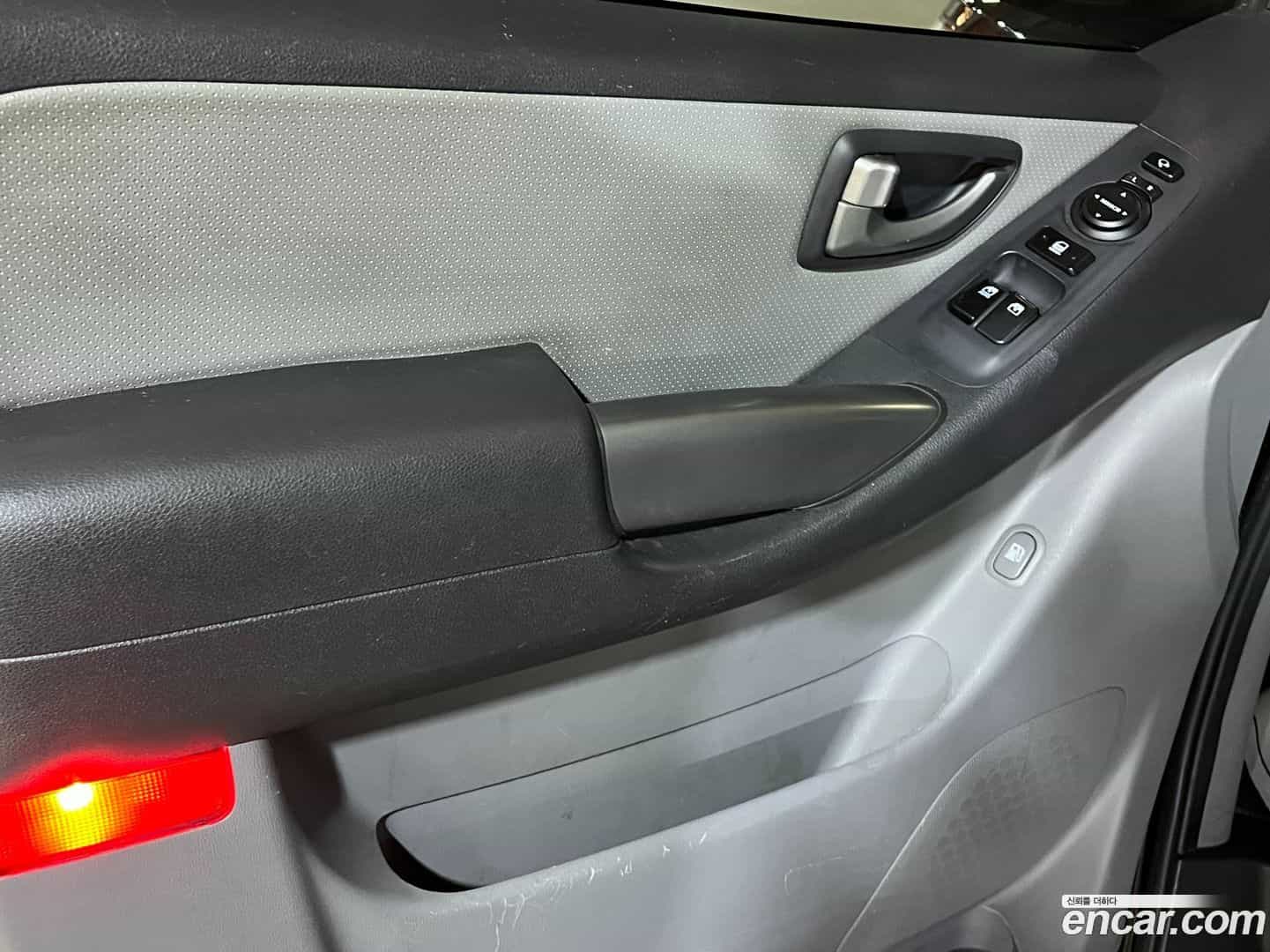 Starex Hyundai 2020.9-INNER-008