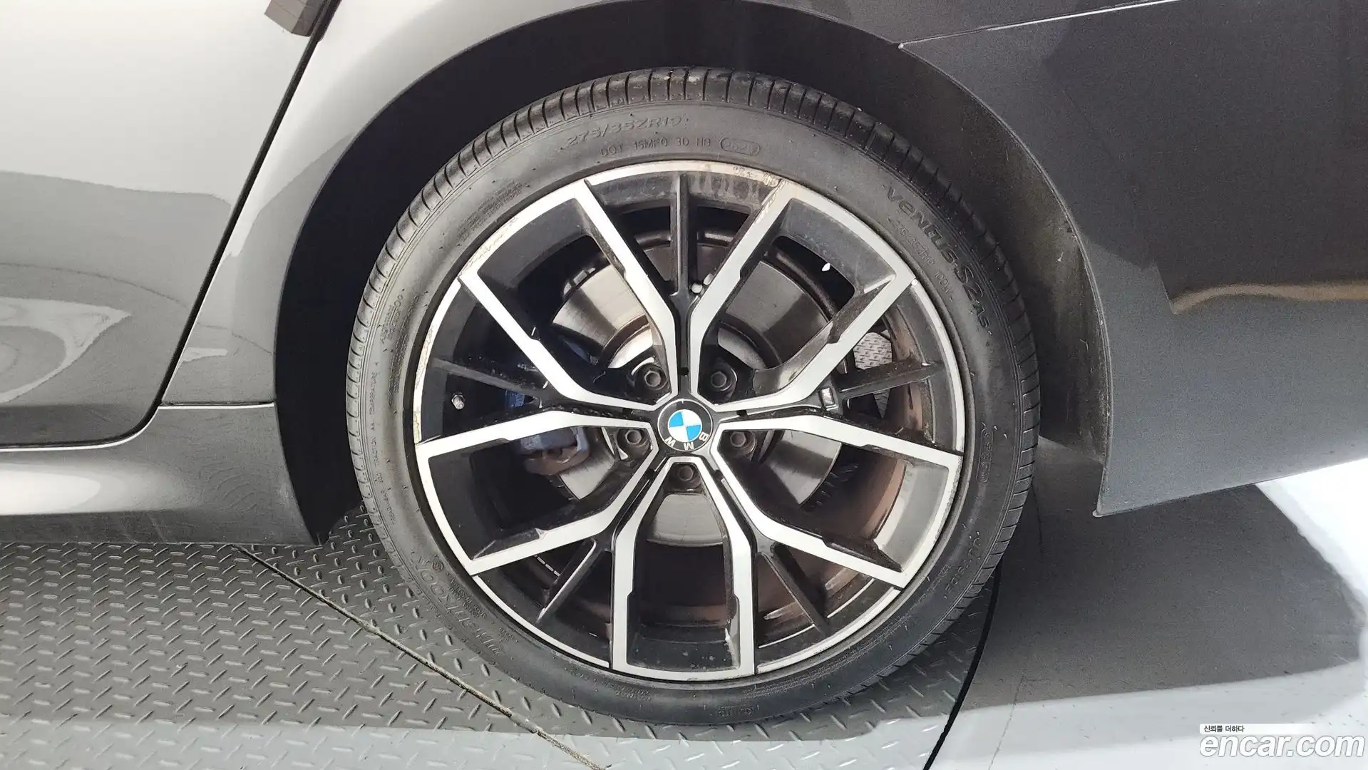 5-Series BMW 2021.0-OUTER-031