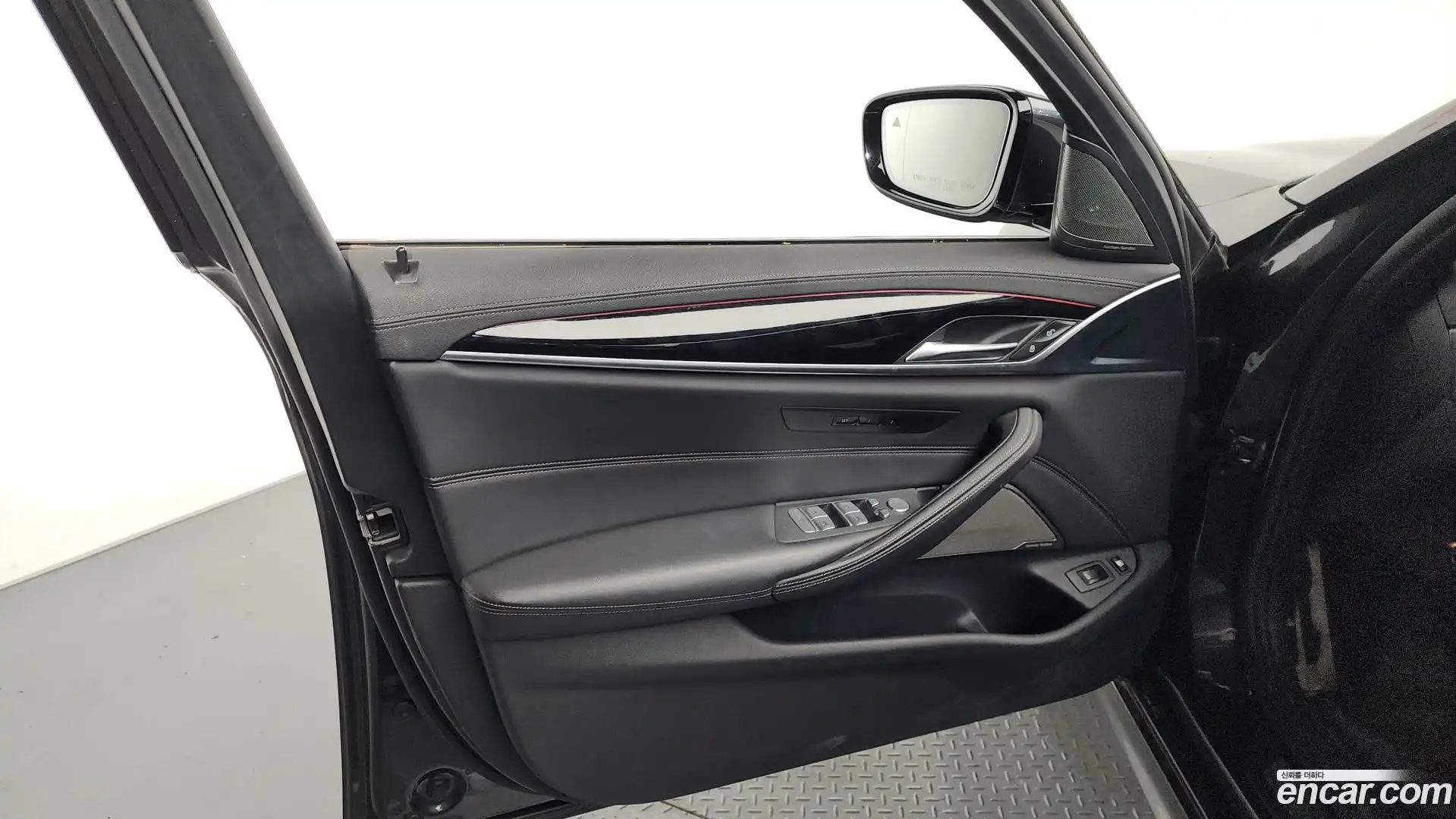 5-Series BMW 2021.0-INNER-034