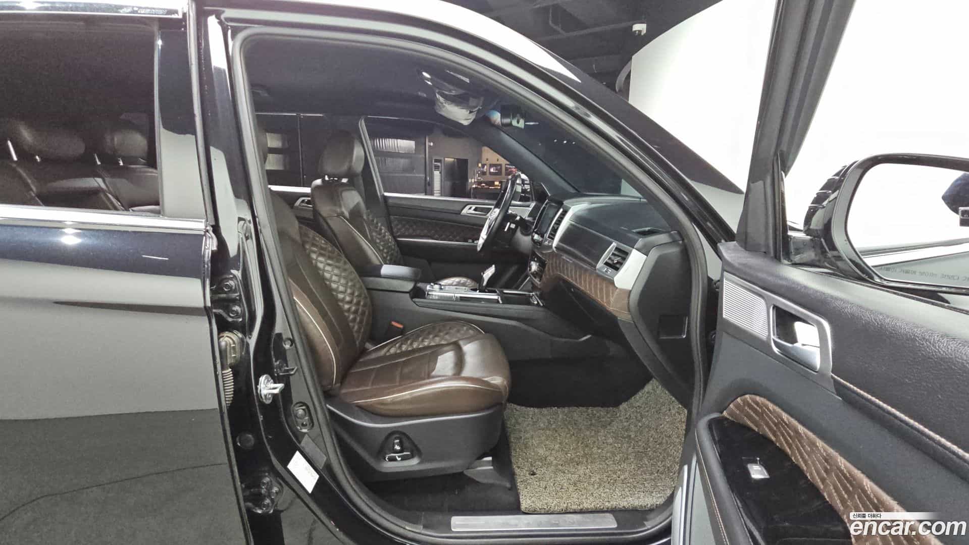 Rexton KG Mobility 2021.2-OPTION-016