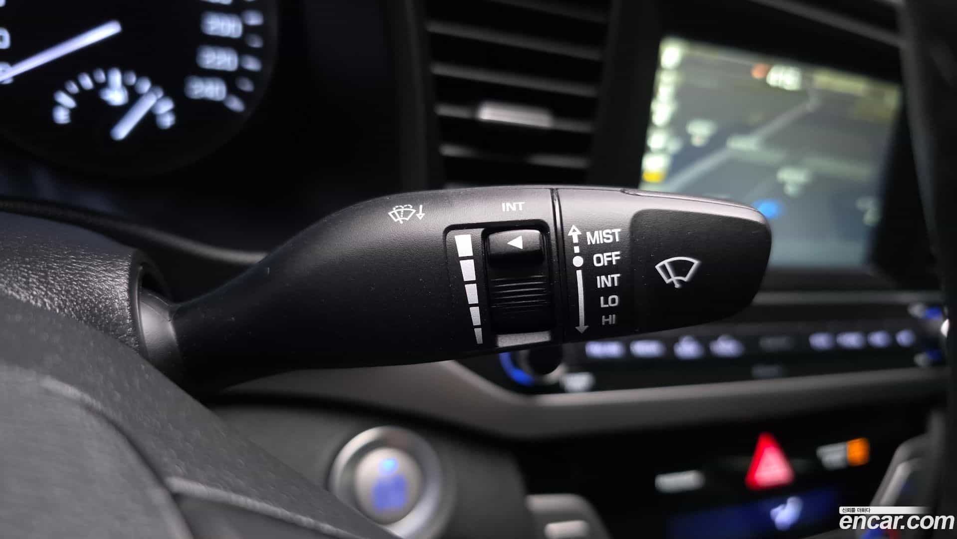 AVANTE Hyundai 2015.9-OPTION-044