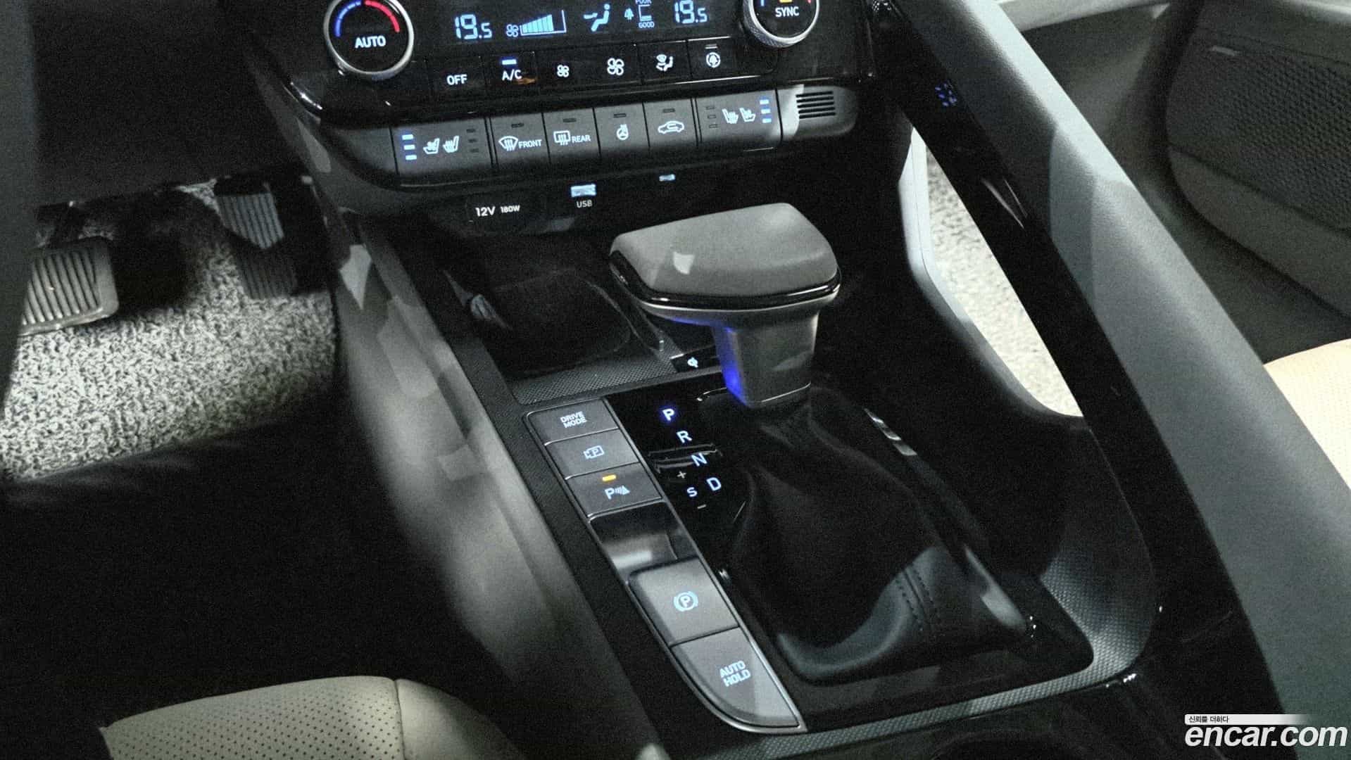 AVANTE Hyundai 2023.5-INNER-009