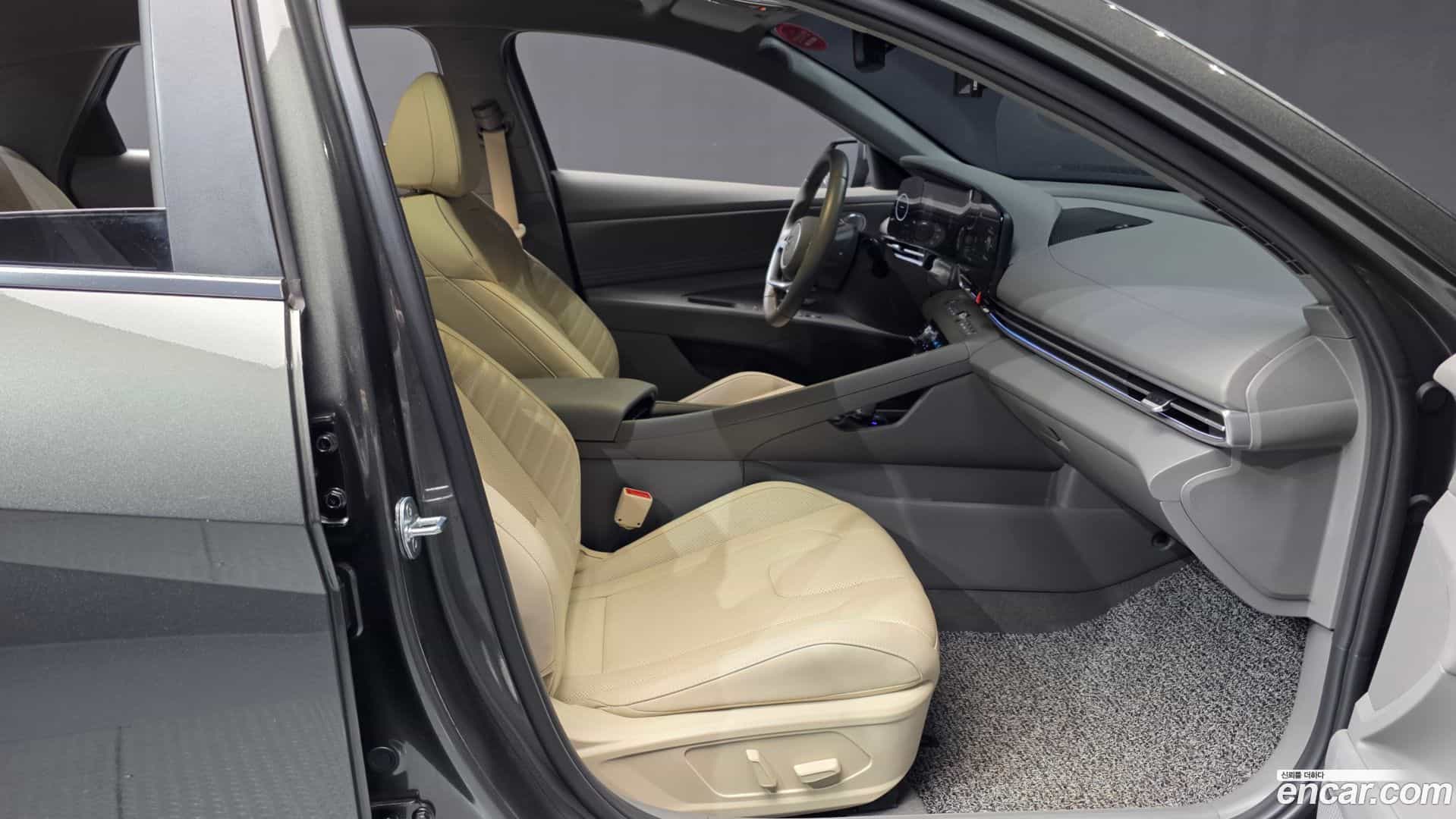 AVANTE Hyundai 2023.5-OPTION-015