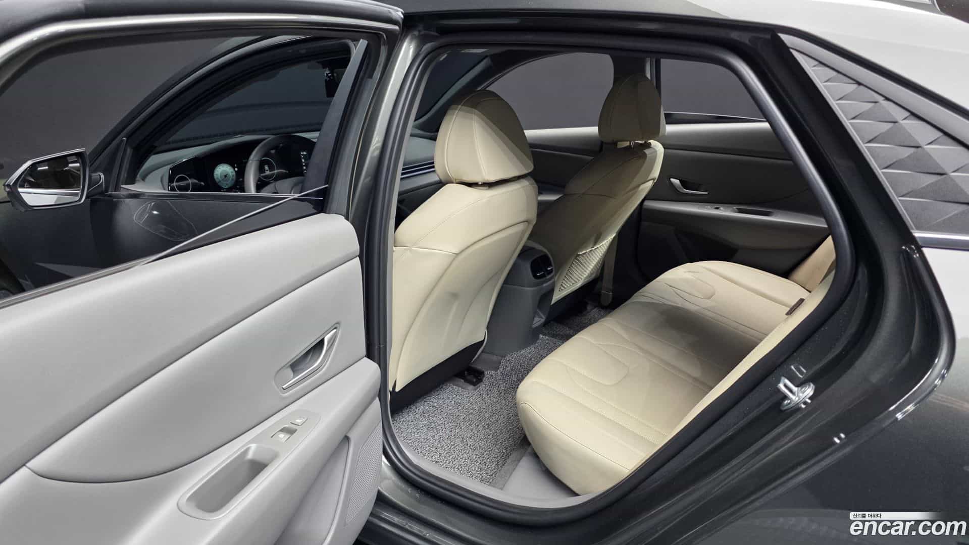 AVANTE Hyundai 2023.5-INNER-036