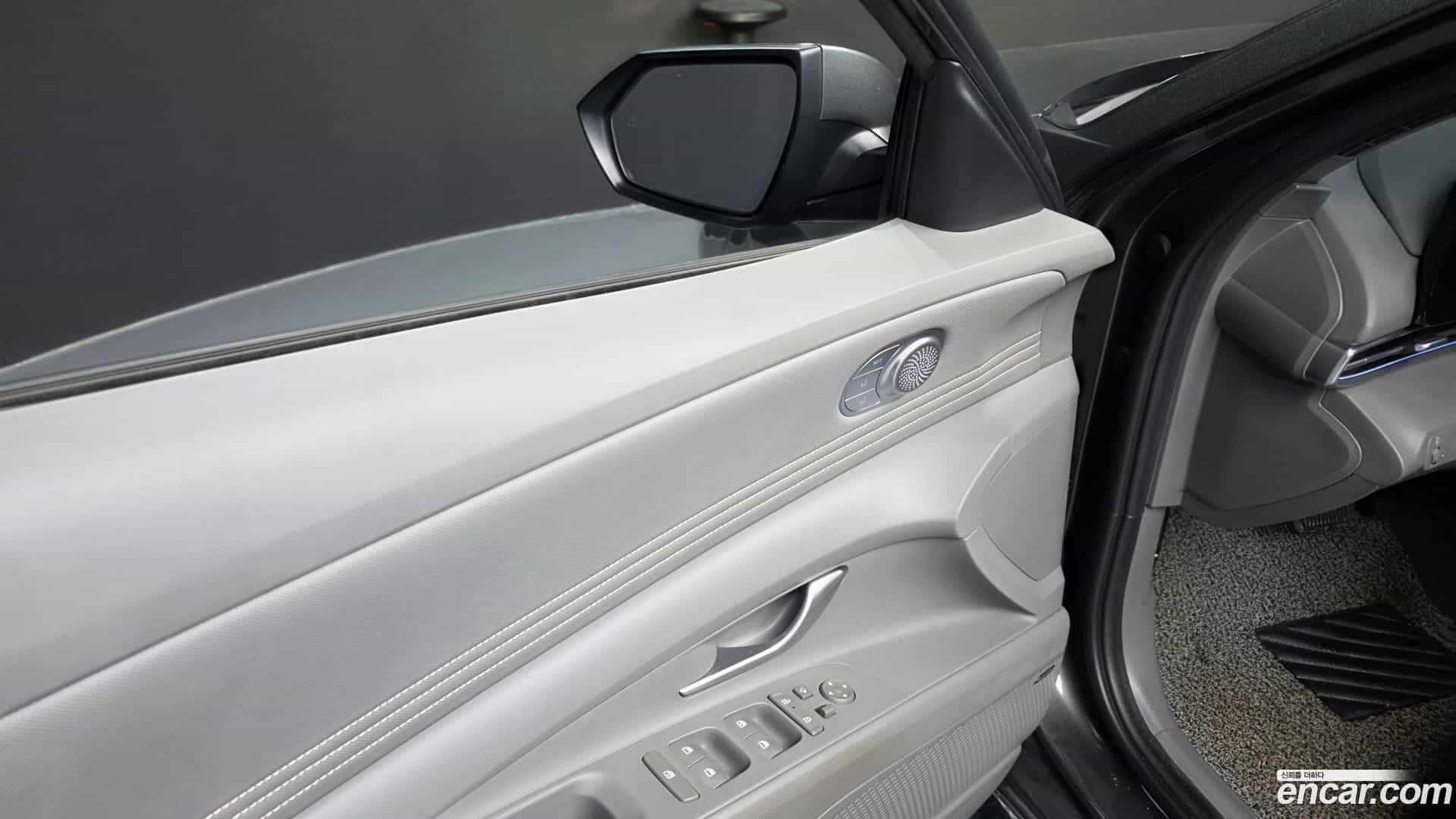 AVANTE Hyundai 2023.5-OPTION-040