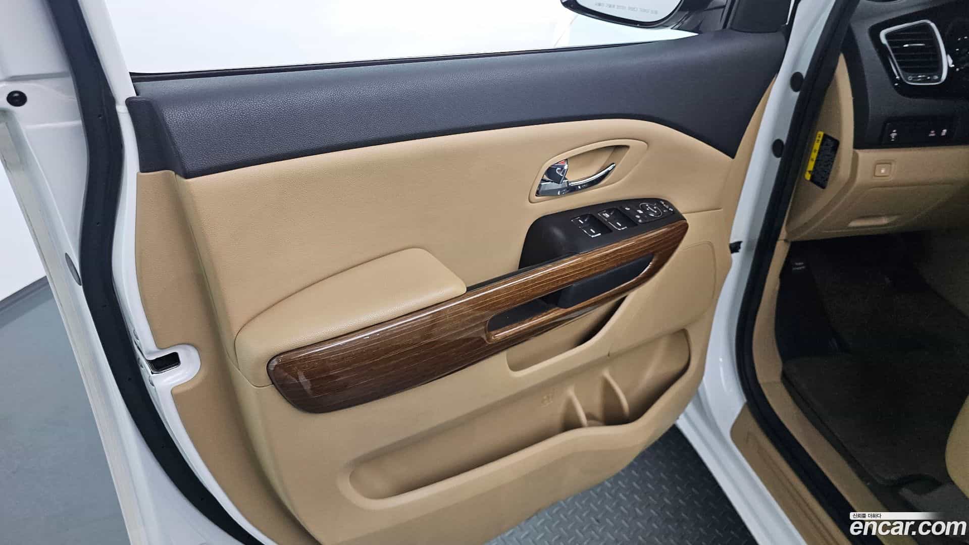 Canival Kia 2017.7-INNER-034