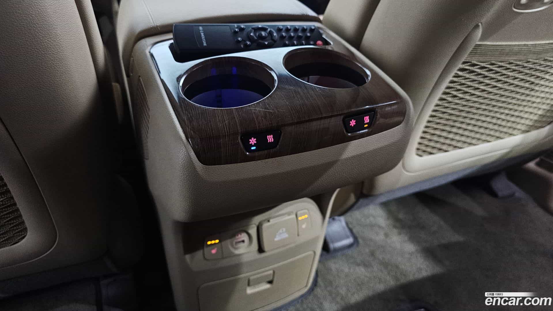 Canival Kia 2017.7-OPTION-045