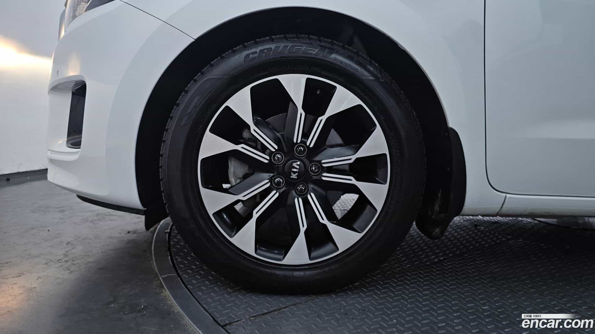Canival Kia 2017.7-OPTION-046