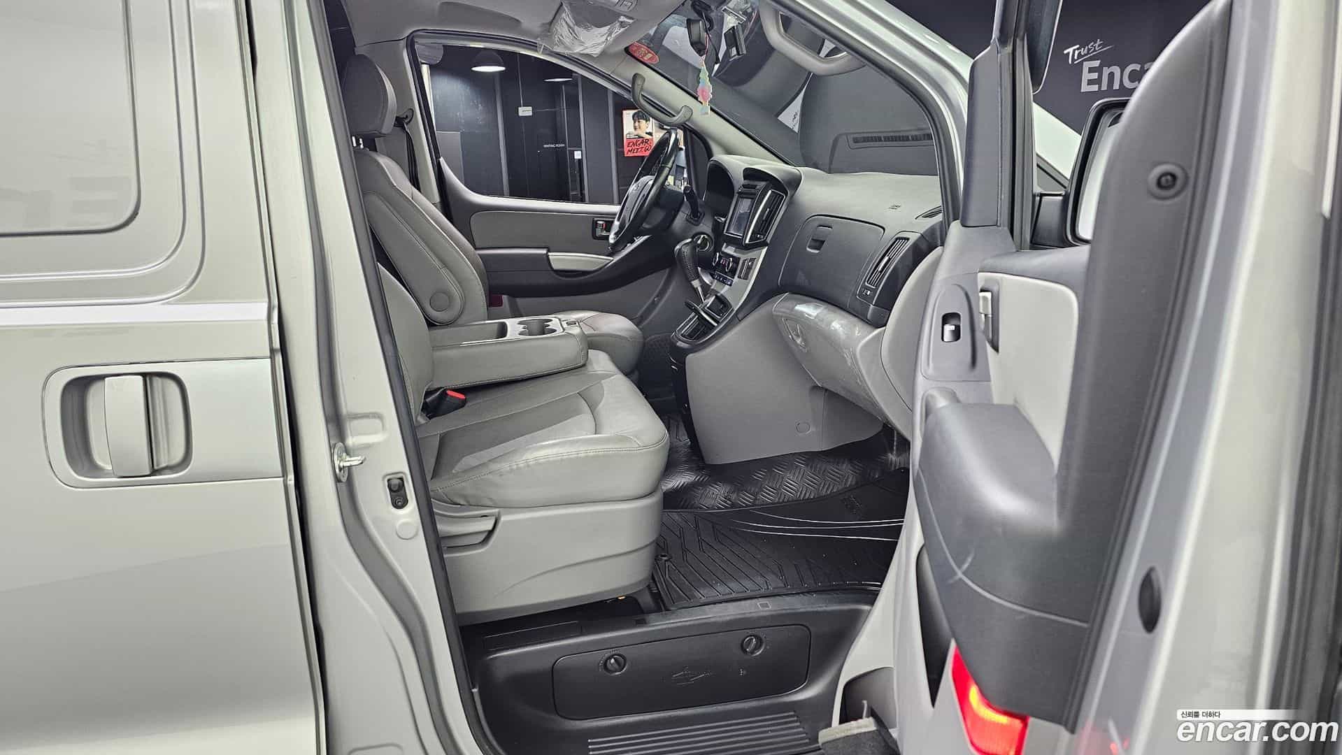 Starex Hyundai 2020.10-OPTION-015