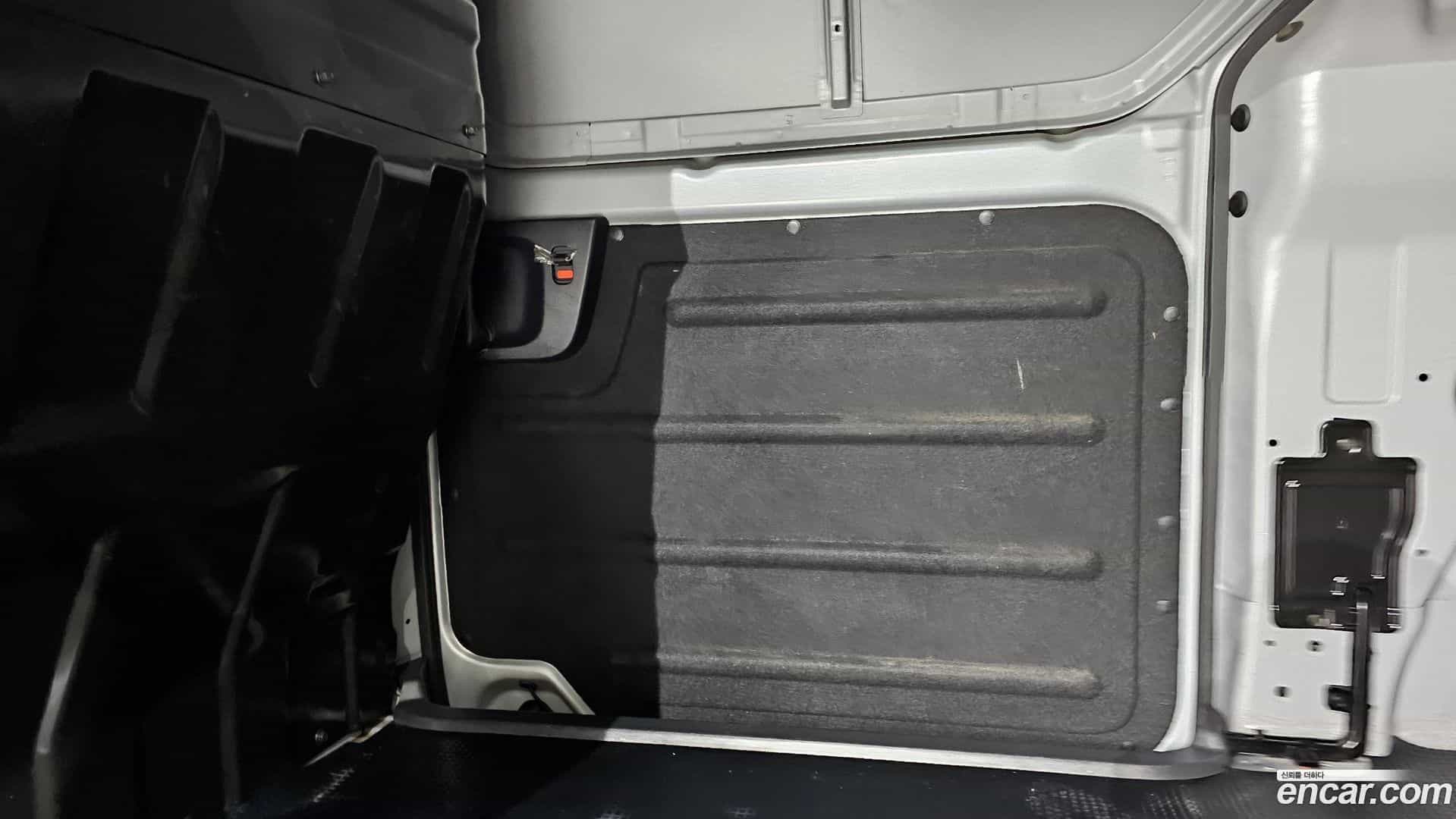 Starex Hyundai 2020.10-INNER-035