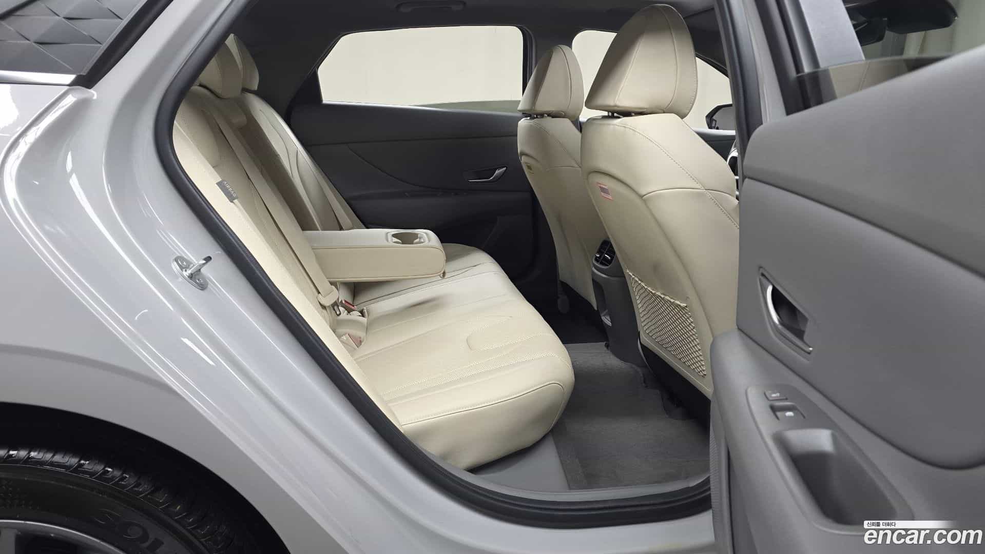 AVANTE Hyundai 2024.6-OPTION-015