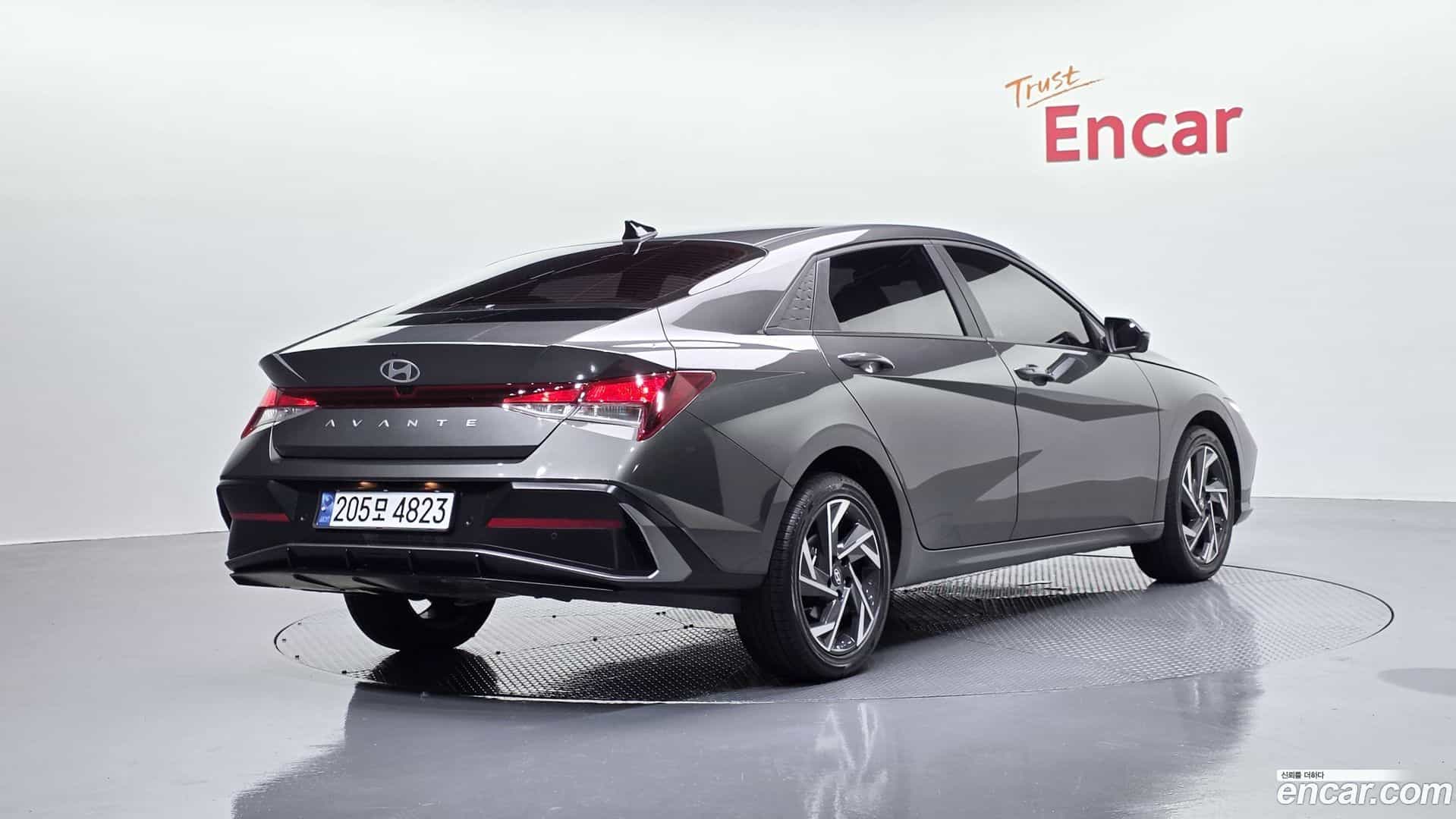 AVANTE Hyundai 2025.2-OUTER-002