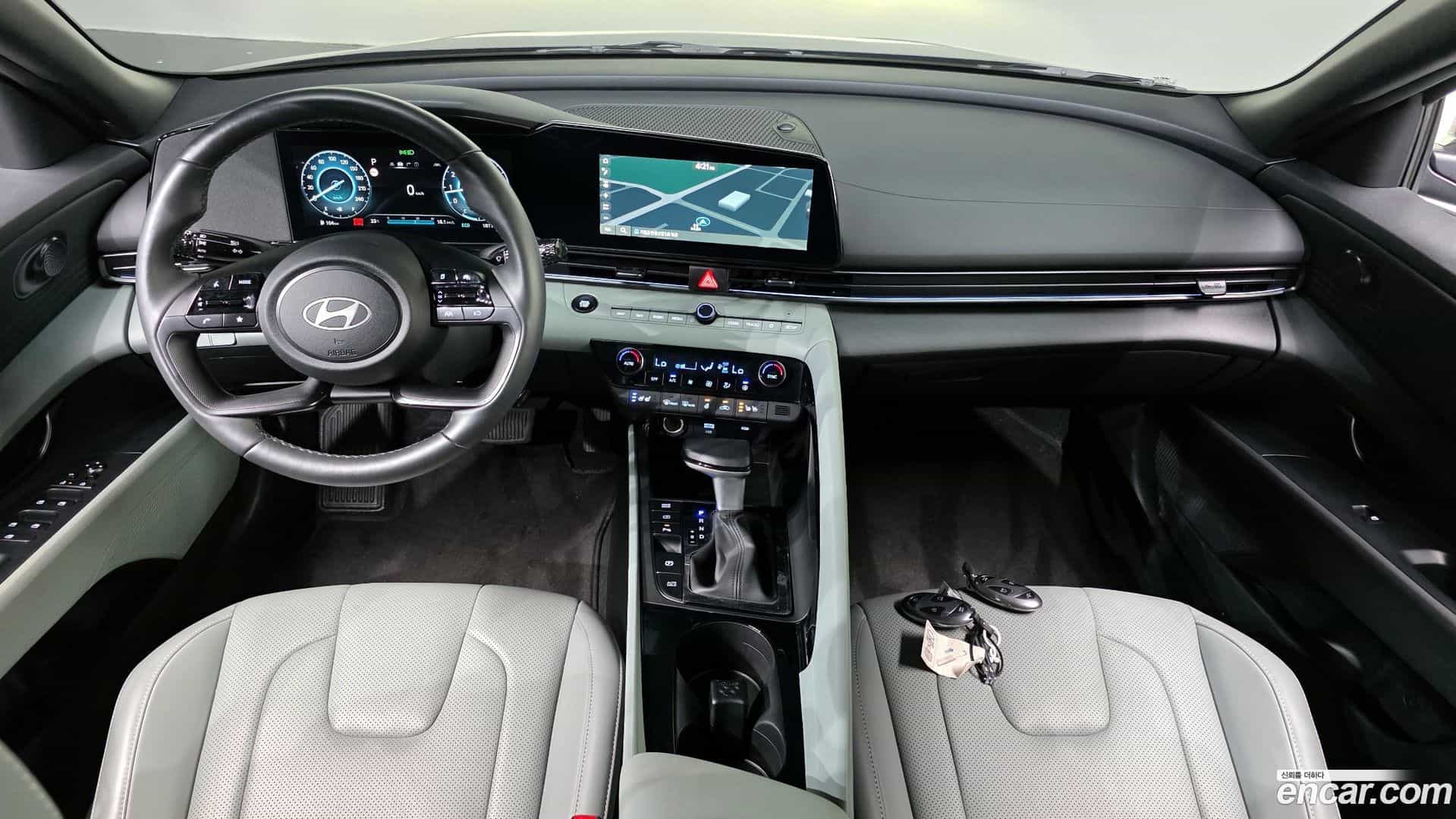 AVANTE Hyundai 2025.2-INNER-007
