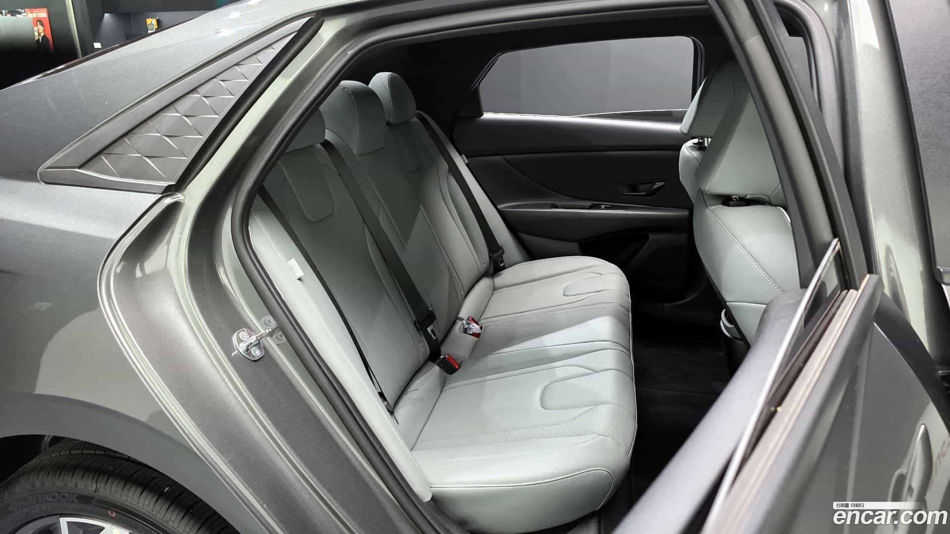 AVANTE Hyundai 2025.2-OPTION-015
