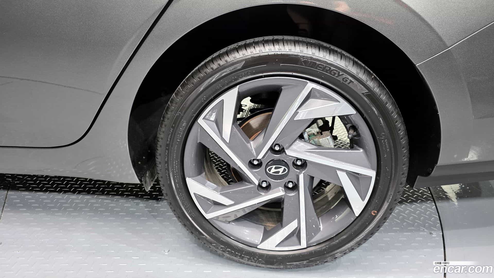 AVANTE Hyundai 2025.2-OUTER-031