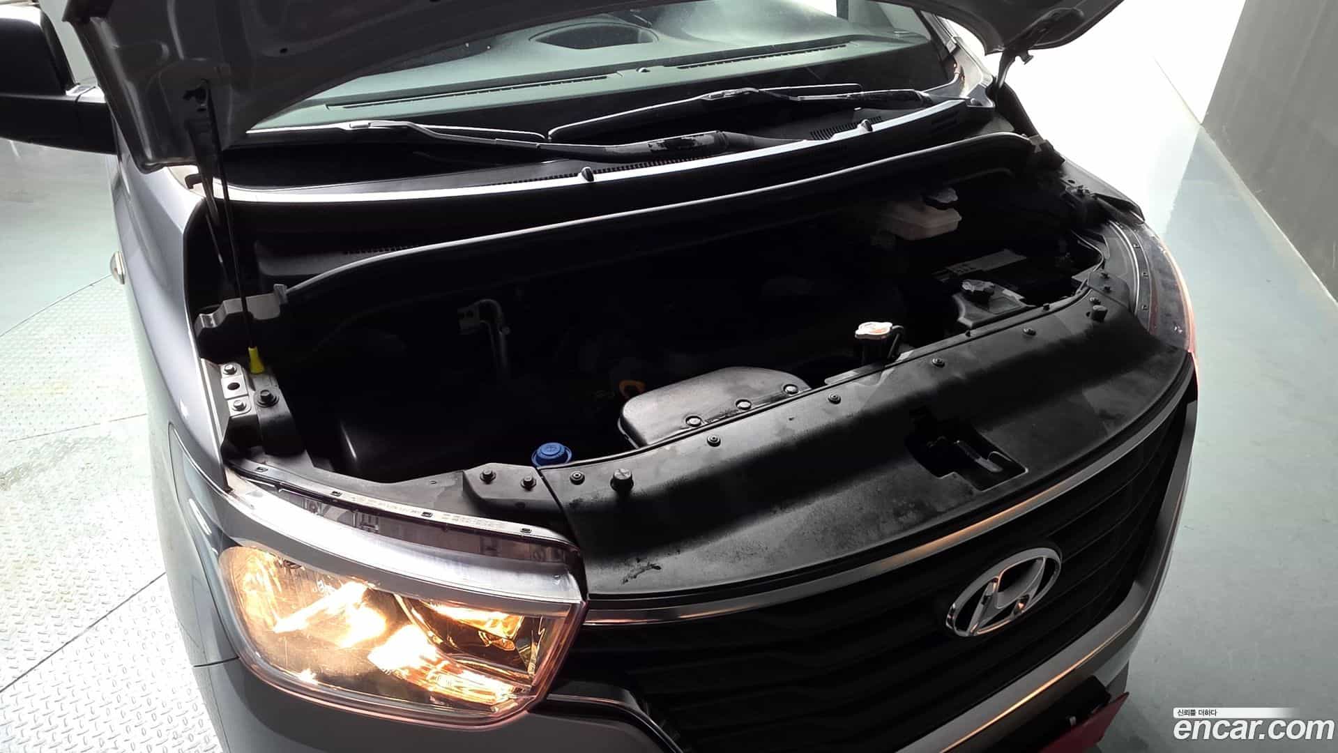 Starex Hyundai 2018.10-OUTER-006