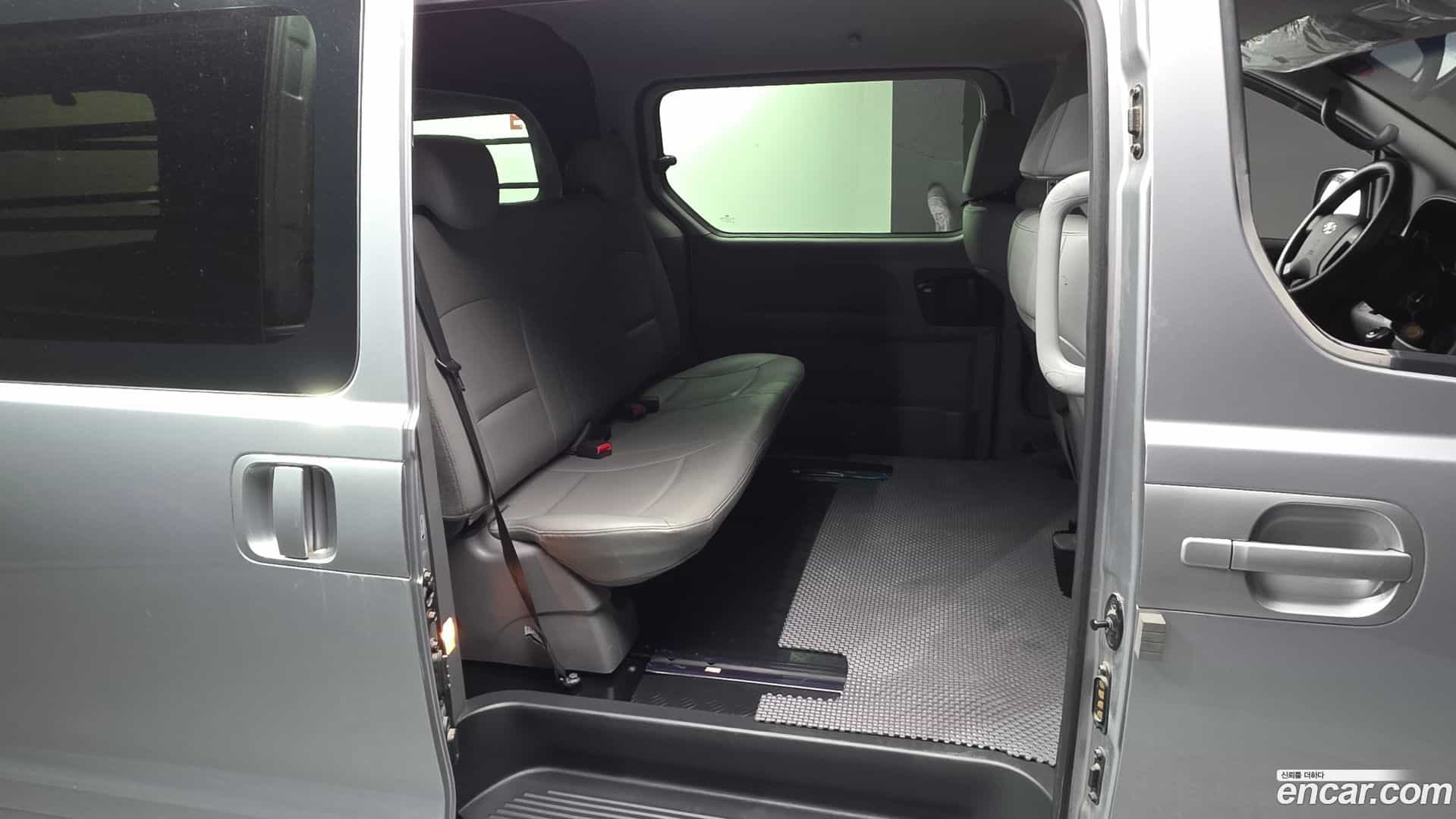 Starex Hyundai 2018.10-OPTION-015