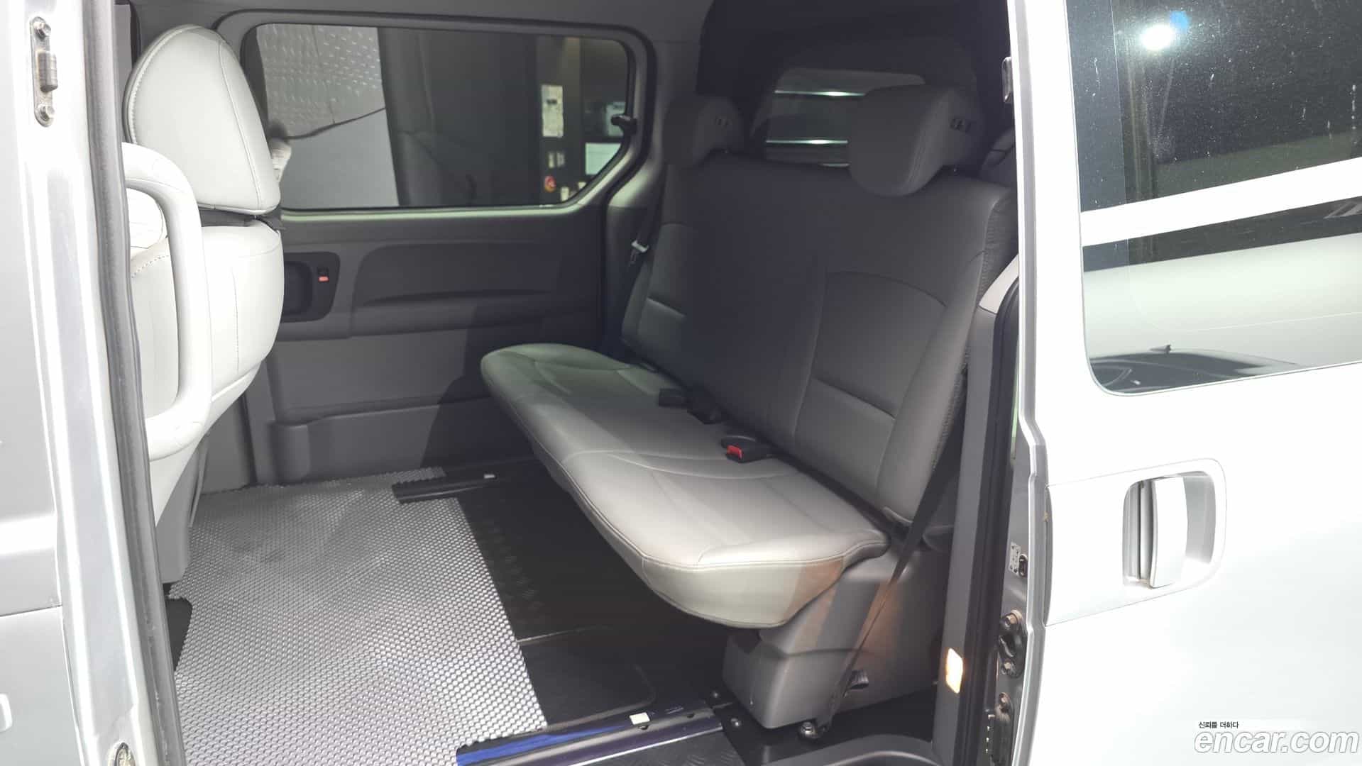 Starex Hyundai 2018.10-OPTION-016