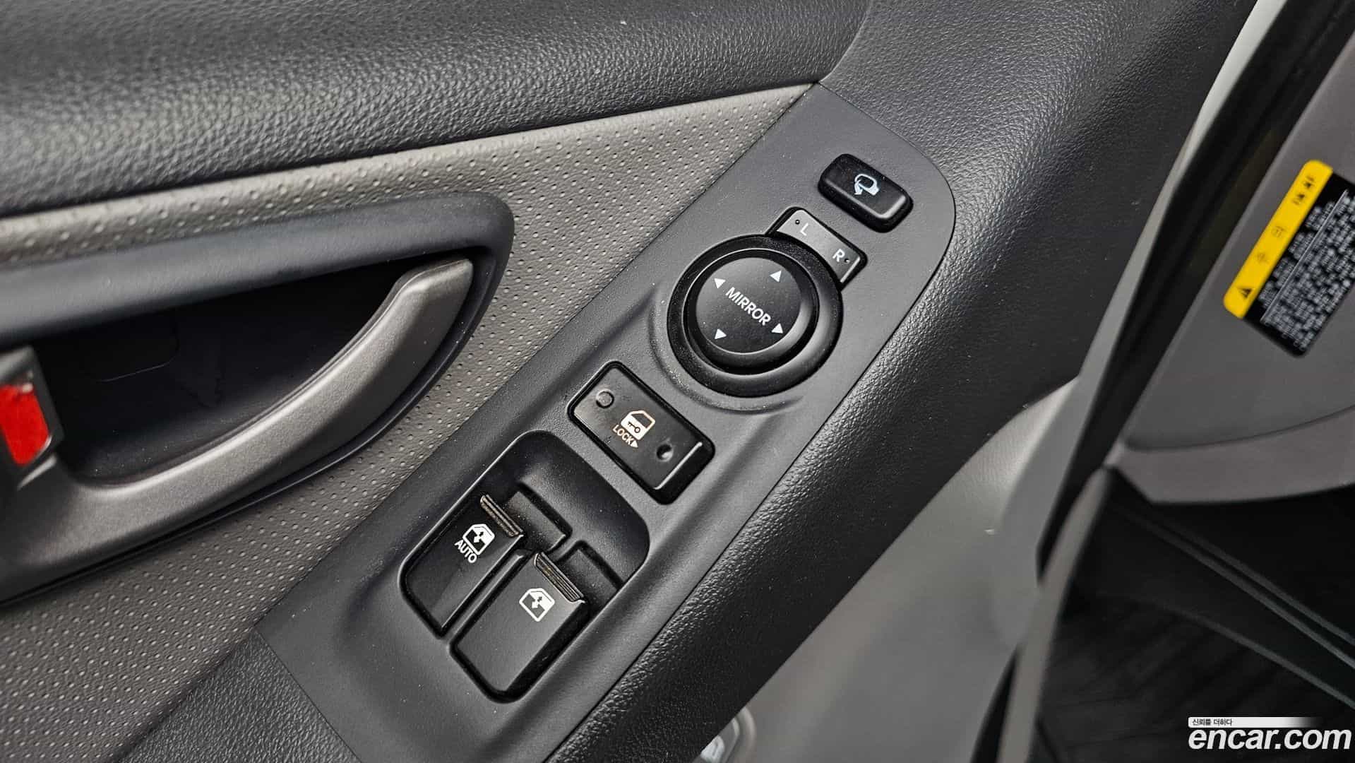 Starex Hyundai 2018.3-OPTION-020