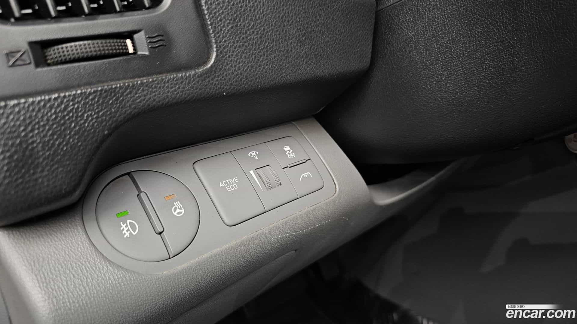 Starex Hyundai 2018.3-OPTION-021