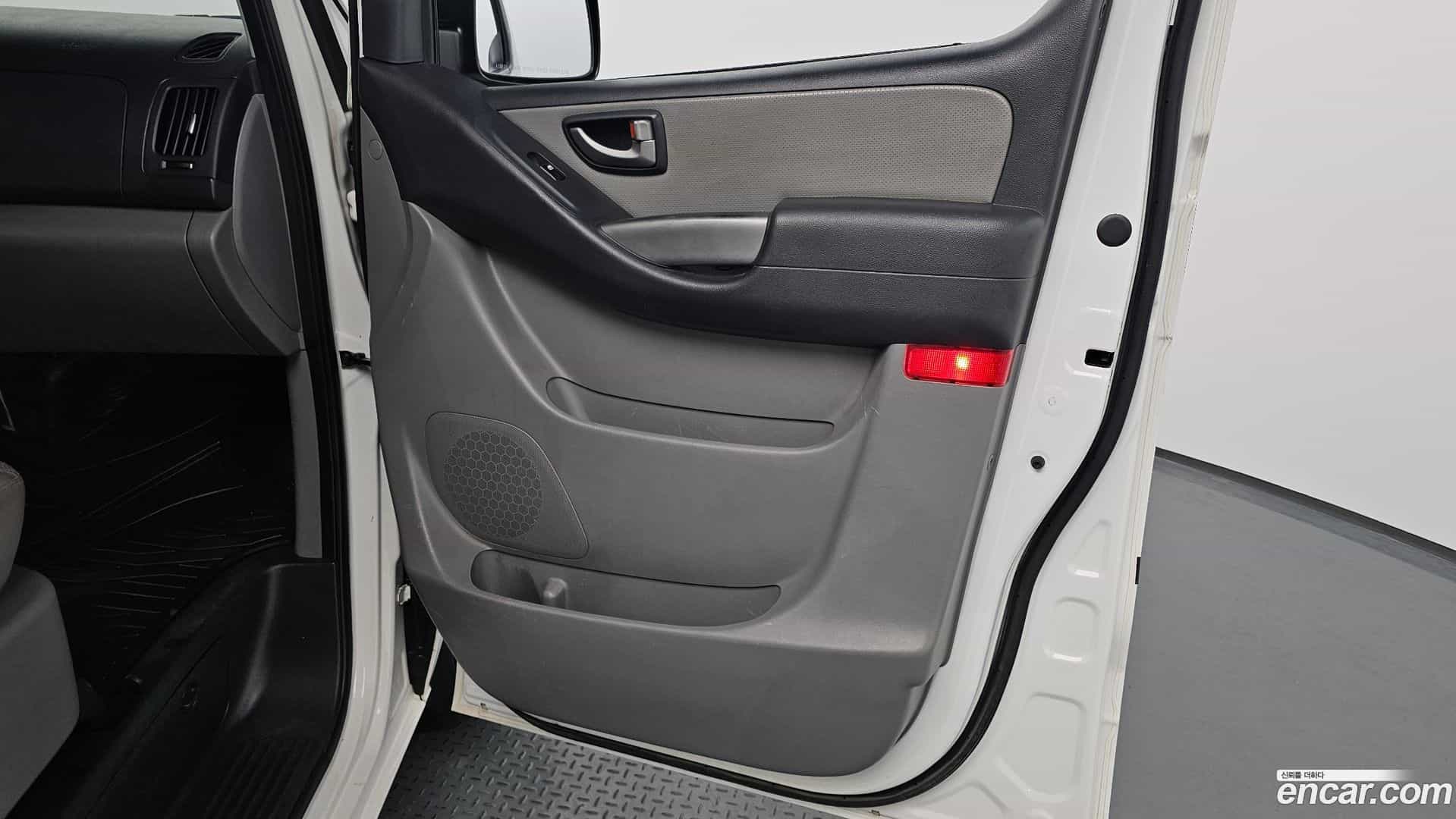Starex Hyundai 2018.3-INNER-034