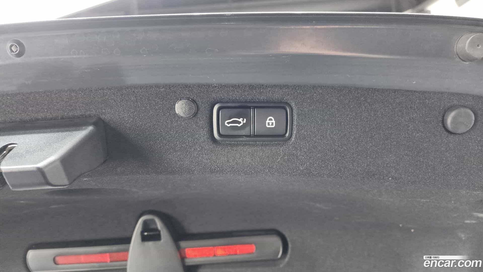 Grandeur Hyundai 2017.1-OPTION-020