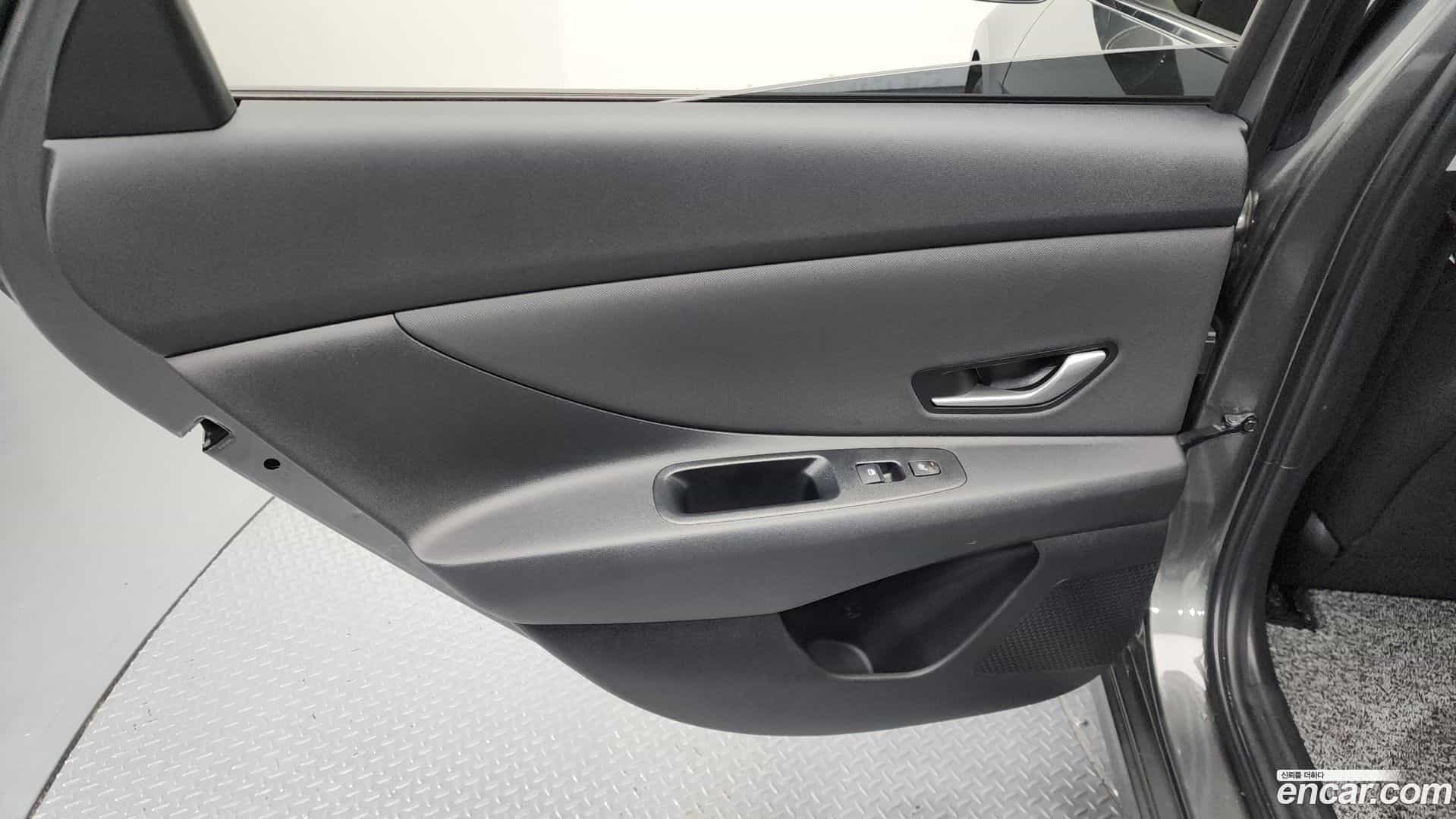 AVANTE Hyundai 2024.10-INNER-035