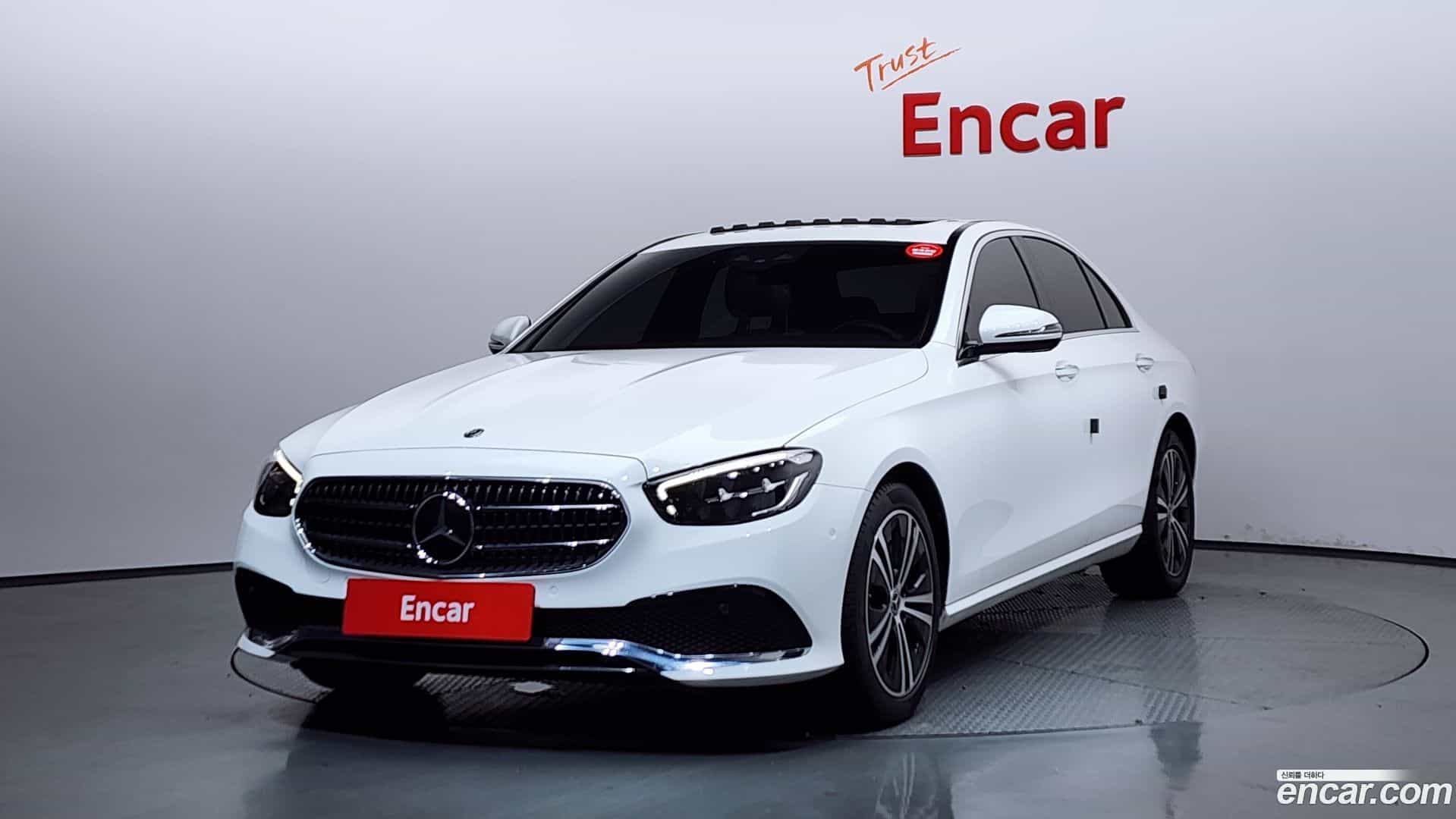 E-Class Mercedes-Benz 2020.11-OUTER-001