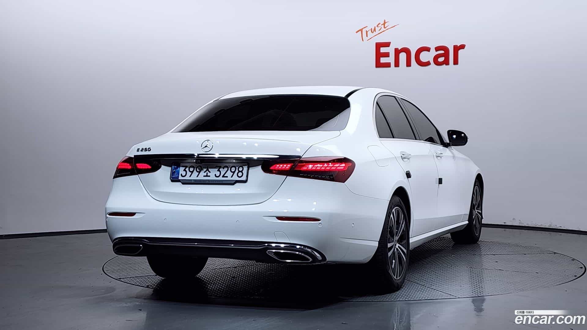 E-Class Mercedes-Benz 2020.11-OUTER-002