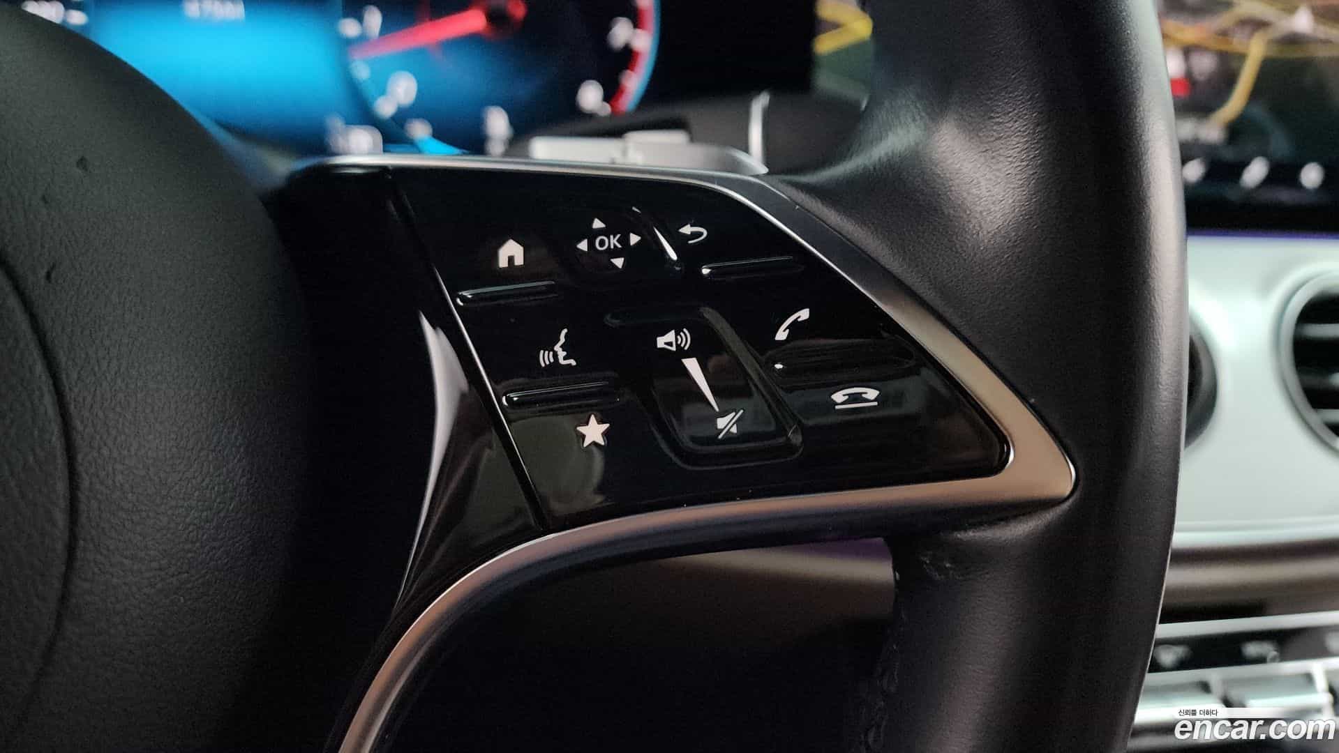 E-Class Mercedes-Benz 2020.11-OPTION-019