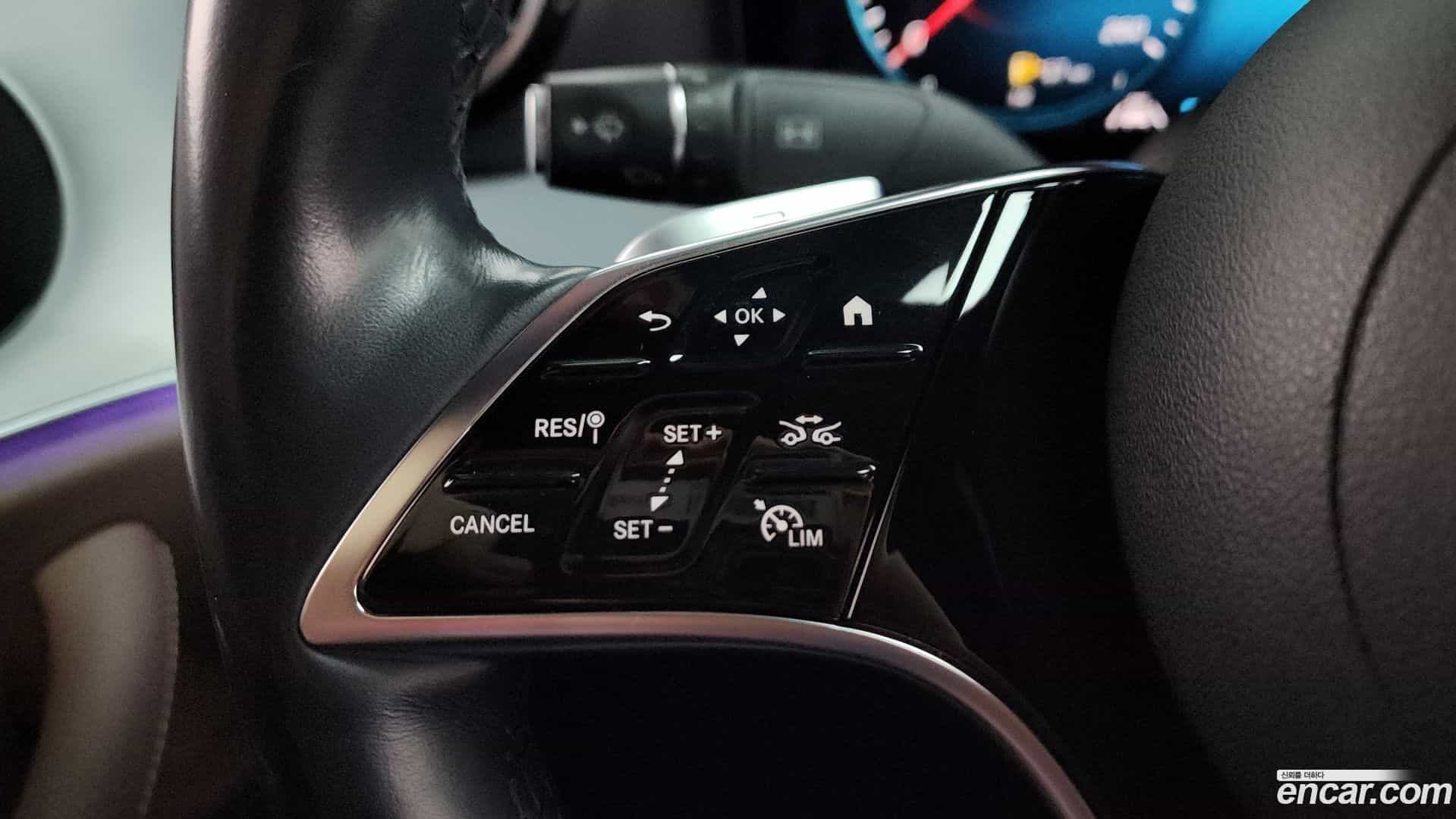 E-Class Mercedes-Benz 2020.11-OPTION-020
